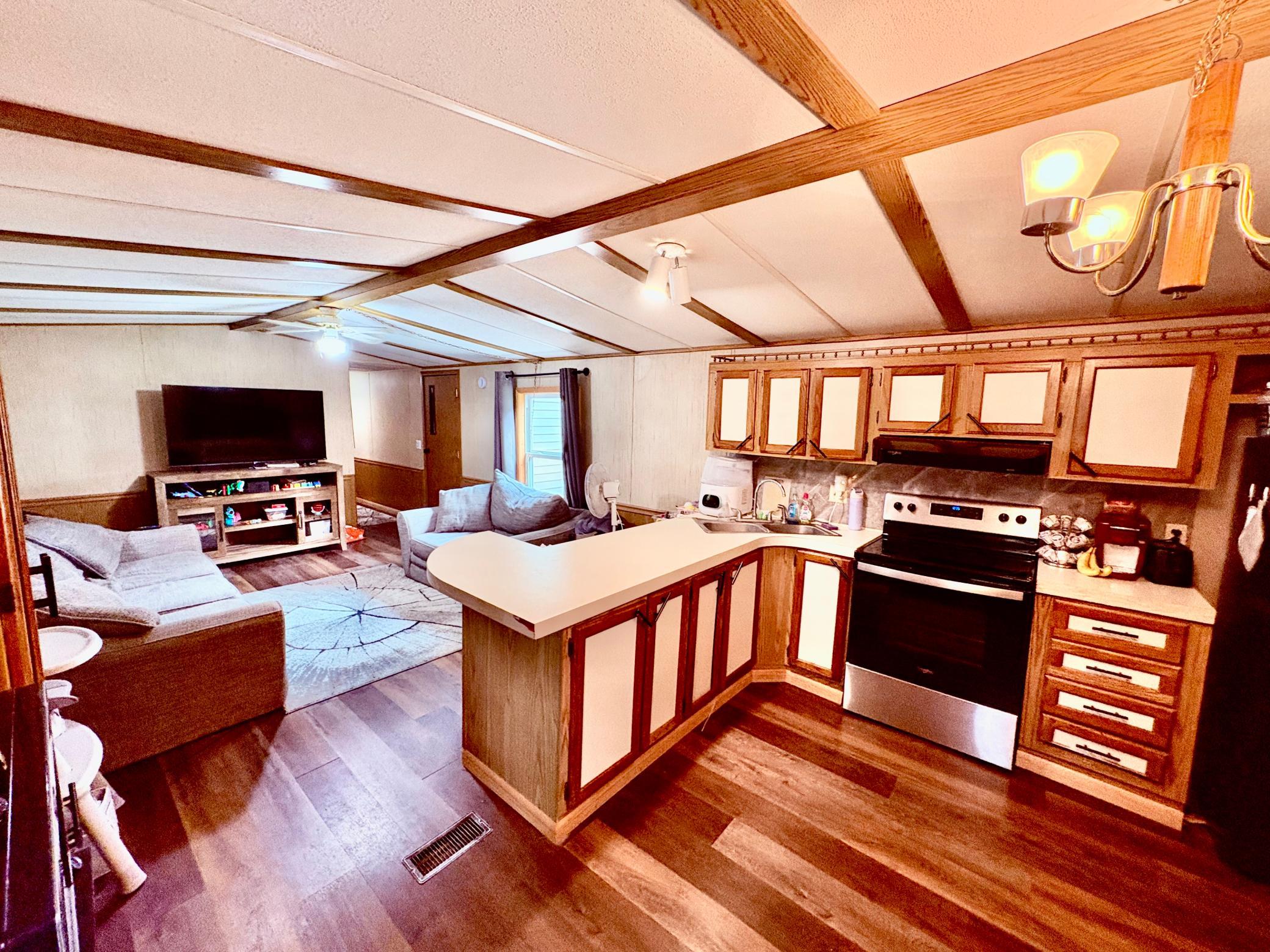 1985 single family home for sale at 1473 State Highway 172 NW in Baudette, MN — 3 bed, 2 bath (photo 12 of 34)