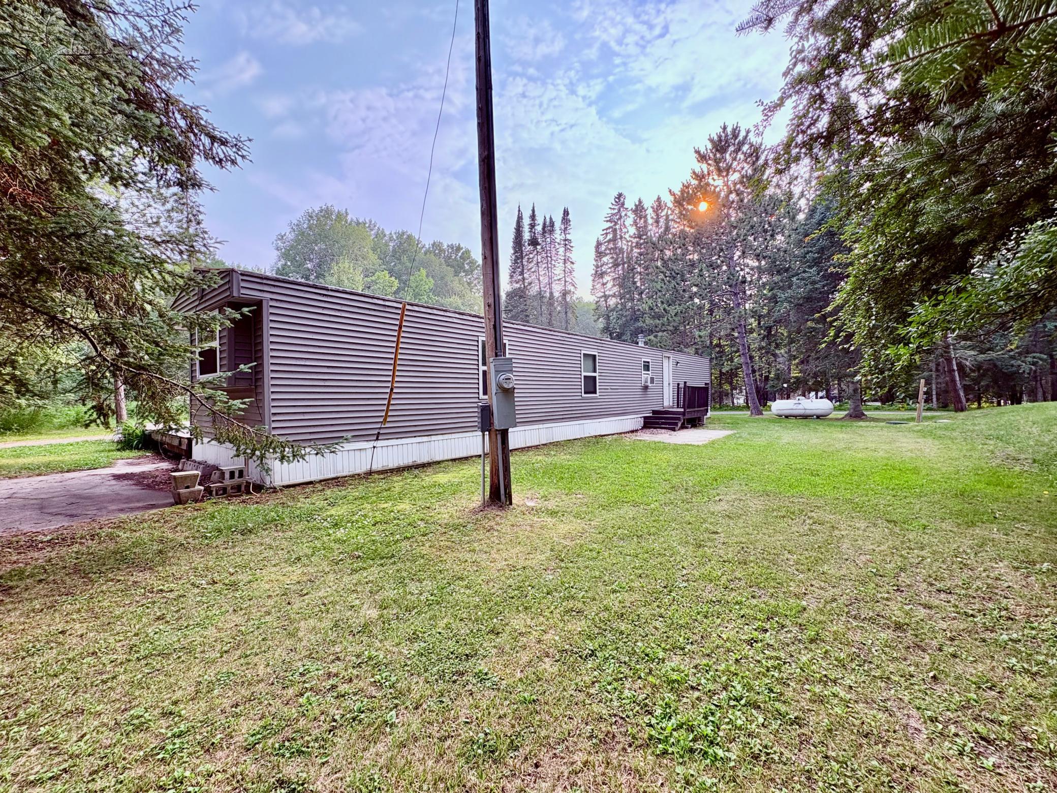 1985 single family home for sale at 1473 State Highway 172 NW in Baudette, MN — 3 bed, 2 bath (photo 4 of 34)
