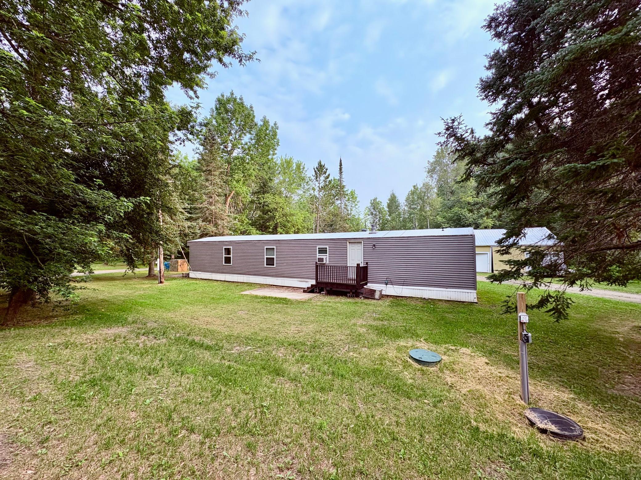 1985 single family home for sale at 1473 State Highway 172 NW in Baudette, MN — 3 bed, 2 bath (photo 5 of 34)