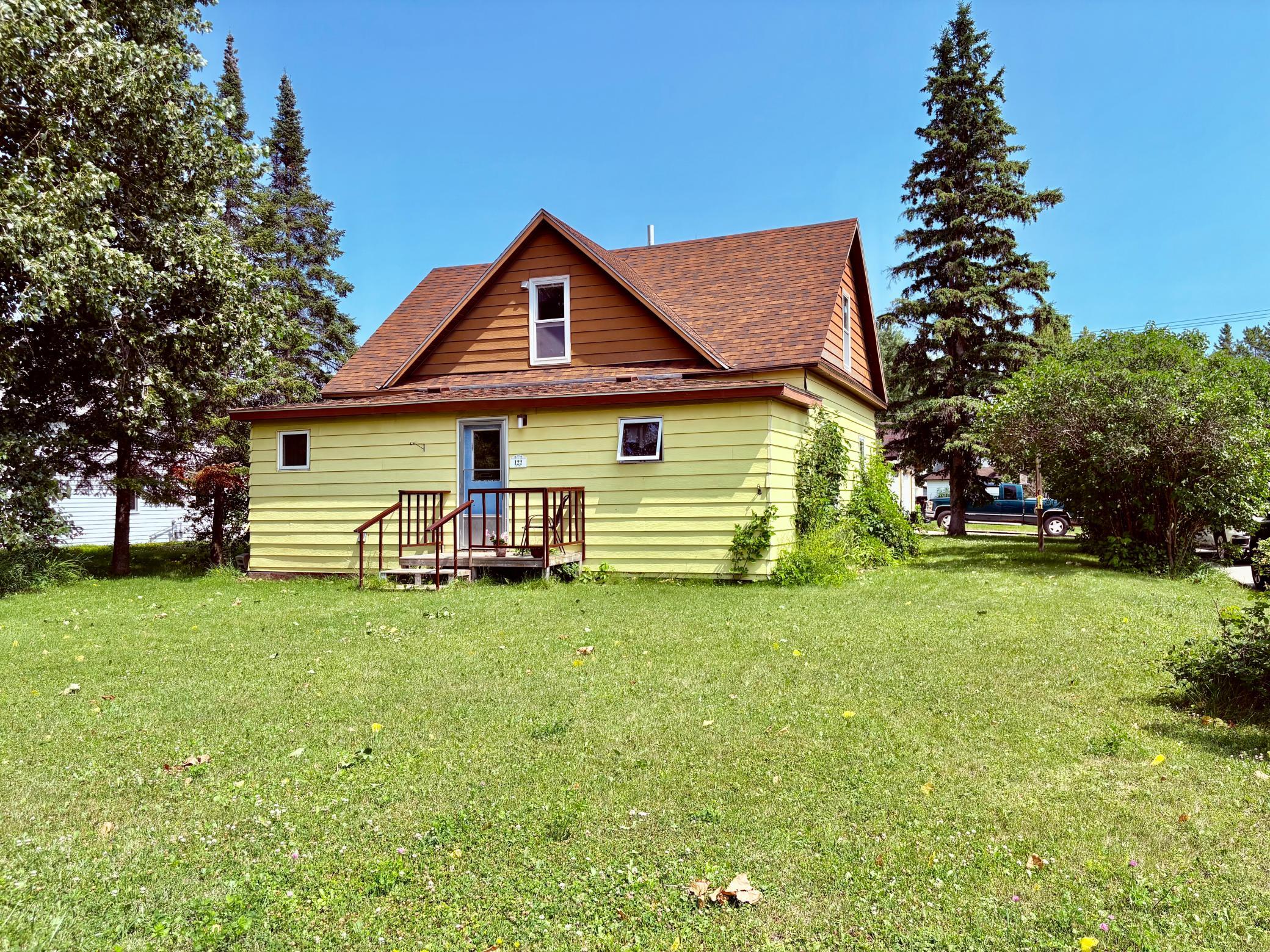 1911 single family home for sale at 122 2nd Avenue SE in Baudette, MN — 4 bed, 2 bath (photo 27 of 32)