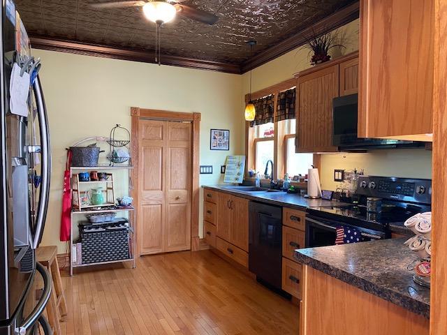 1910 single family home for sale at 430 1st Street in Arthur, ND — 4 bed, 2 bath (photo 8 of 45)