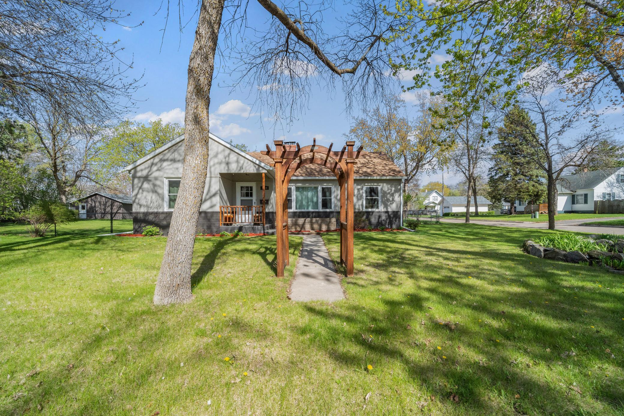 1947 single family home for sale at 1019 Ash Street in Alexandria, MN — 3 bed, 2 bath