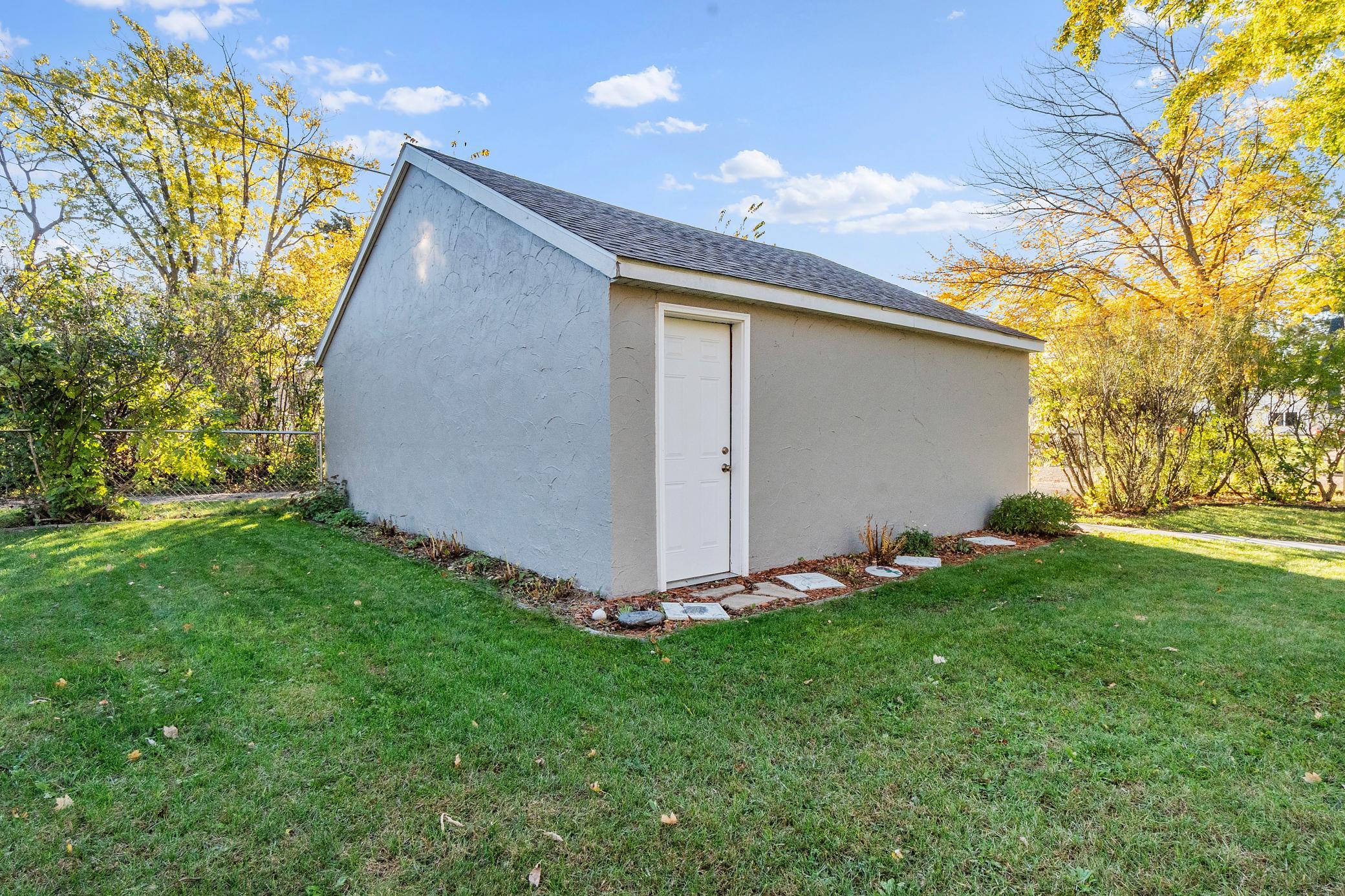 1947 single family home for sale at 1019 Ash Street in Alexandria, MN — 3 bed, 2 bath (photo 14 of 86)