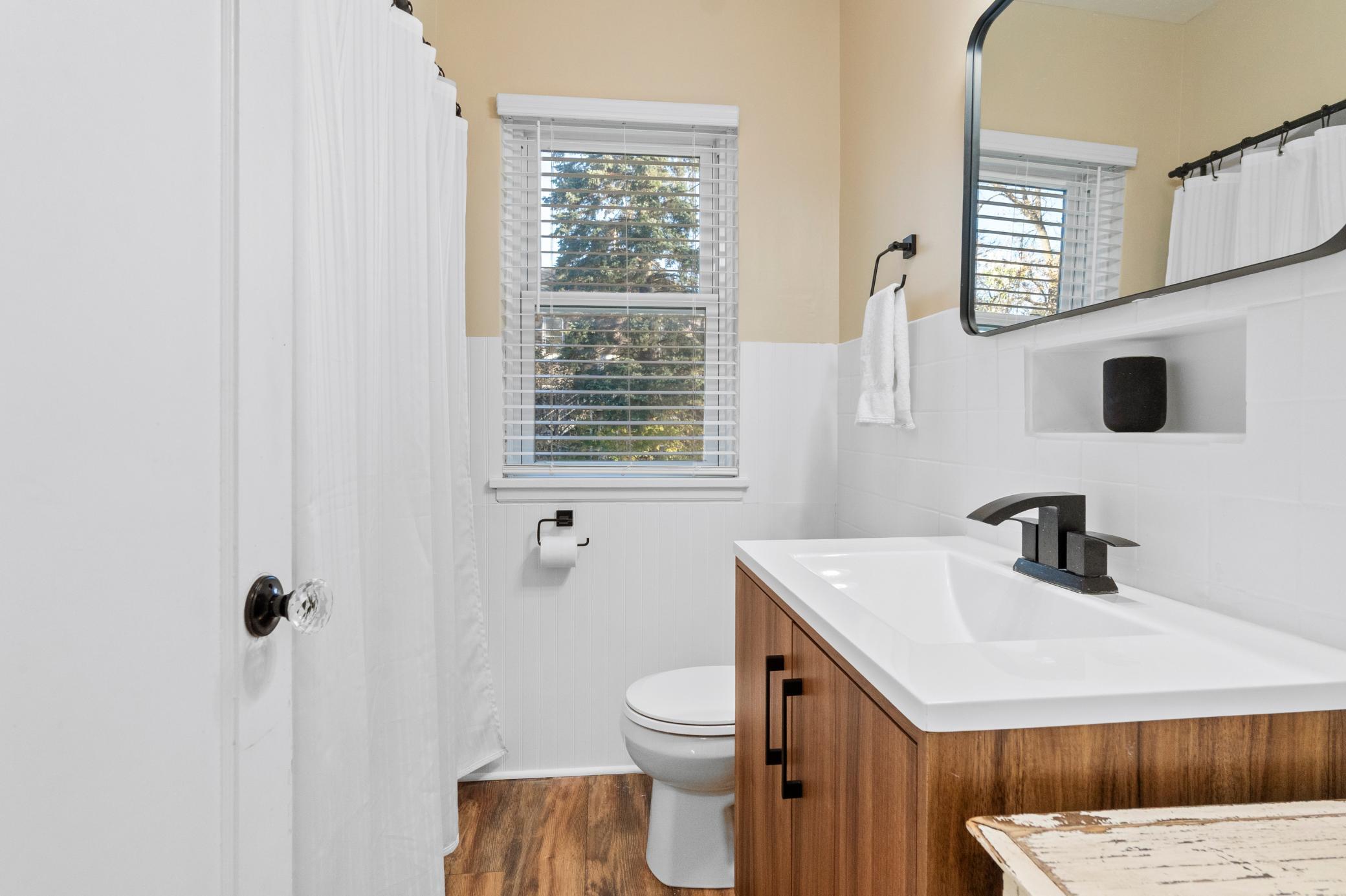 1947 single family home for sale at 1019 Ash Street in Alexandria, MN — 3 bed, 2 bath (photo 31 of 86)