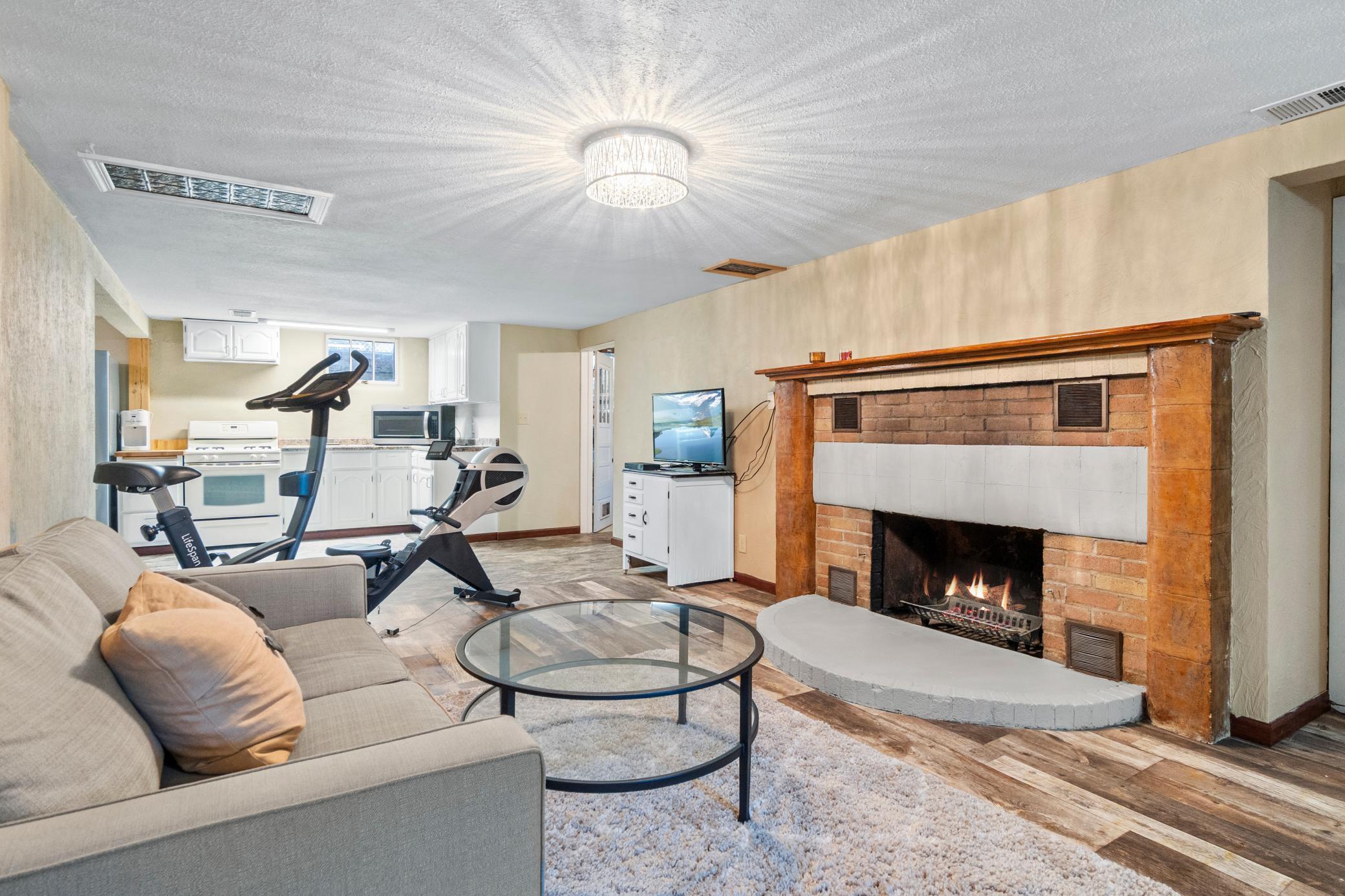 1947 single family home for sale at 1019 Ash Street in Alexandria, MN — 3 bed, 2 bath (photo 35 of 86)