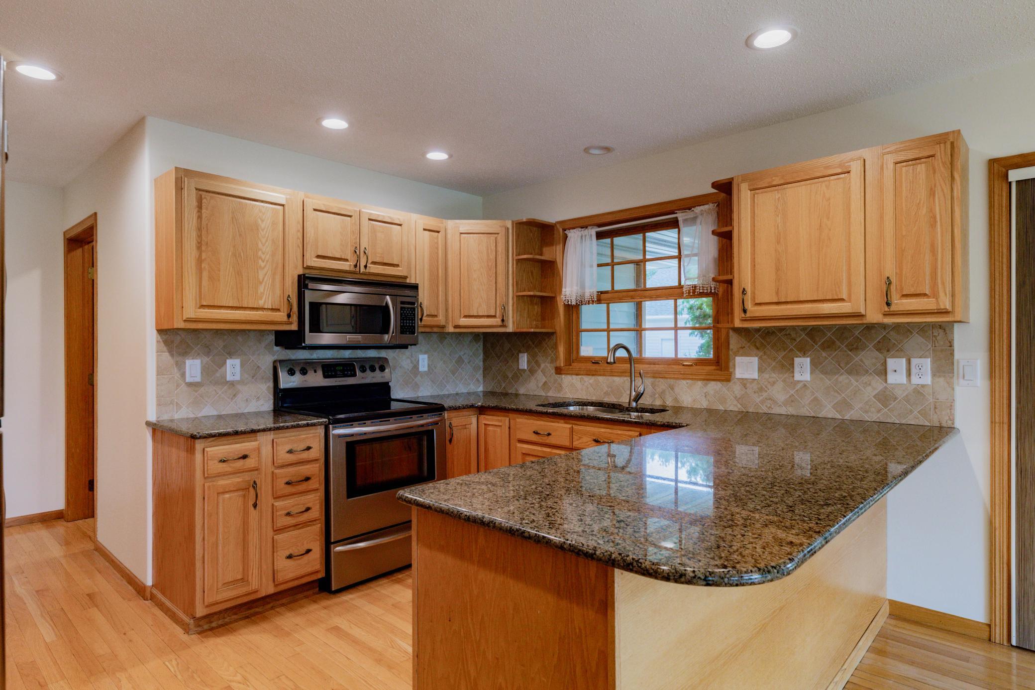 3456 28th Avenue S, Fargo ND 58103 - Photo 4 of 51