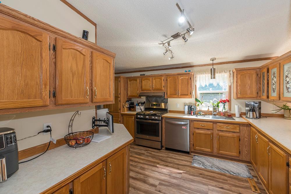 14060 Inglewood Drive, Baxter MN 56425 - Photo 3 of 34