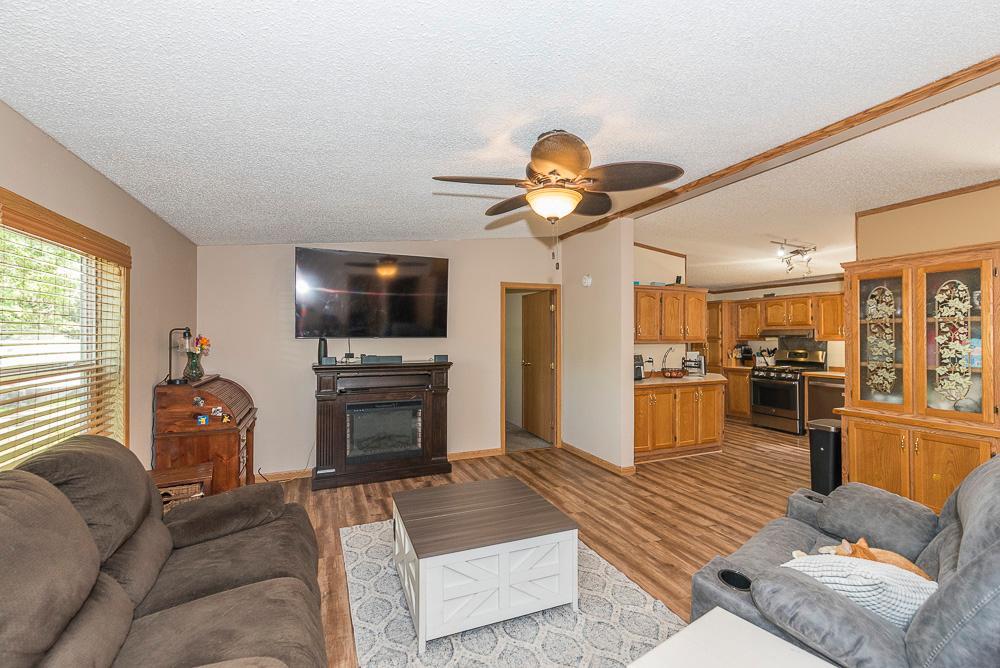 14060 Inglewood Drive, Baxter MN 56425 - Photo 7 of 34