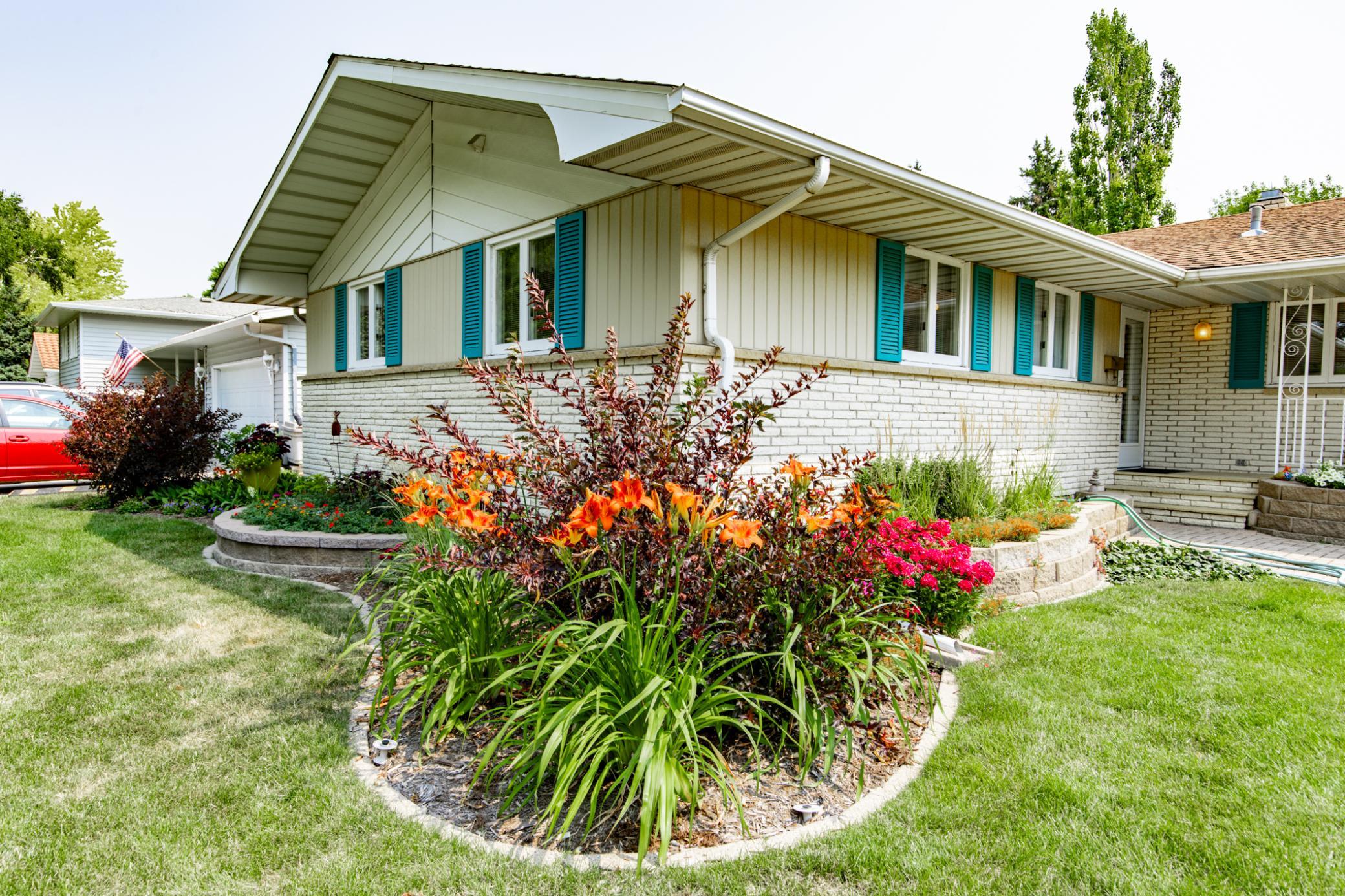 1217 Oak Street N, Fargo ND 58102 - Photo 3 of 70