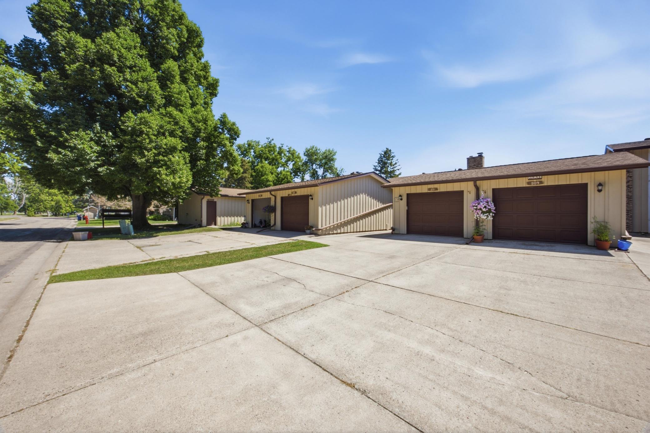 511 Caddy Avenue, Moorhead MN 56560 - Photo 29 of 37