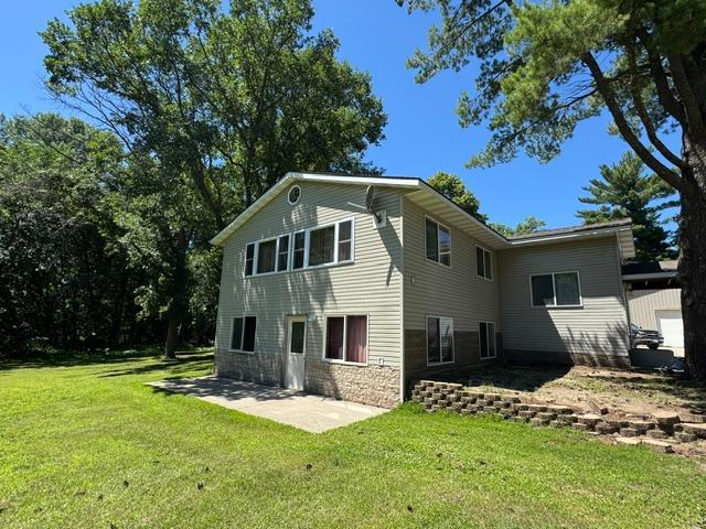 1993 single family home for sale at 57890 425th Street in New York Mills, MN — 5 bed, 2 bath (photo 11 of 51)