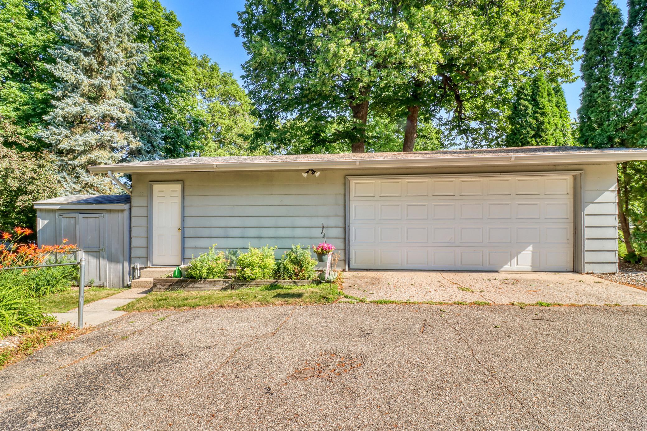 1360 E Shore Drive, Detroit Lakes MN 56501 - Photo 14 of 48