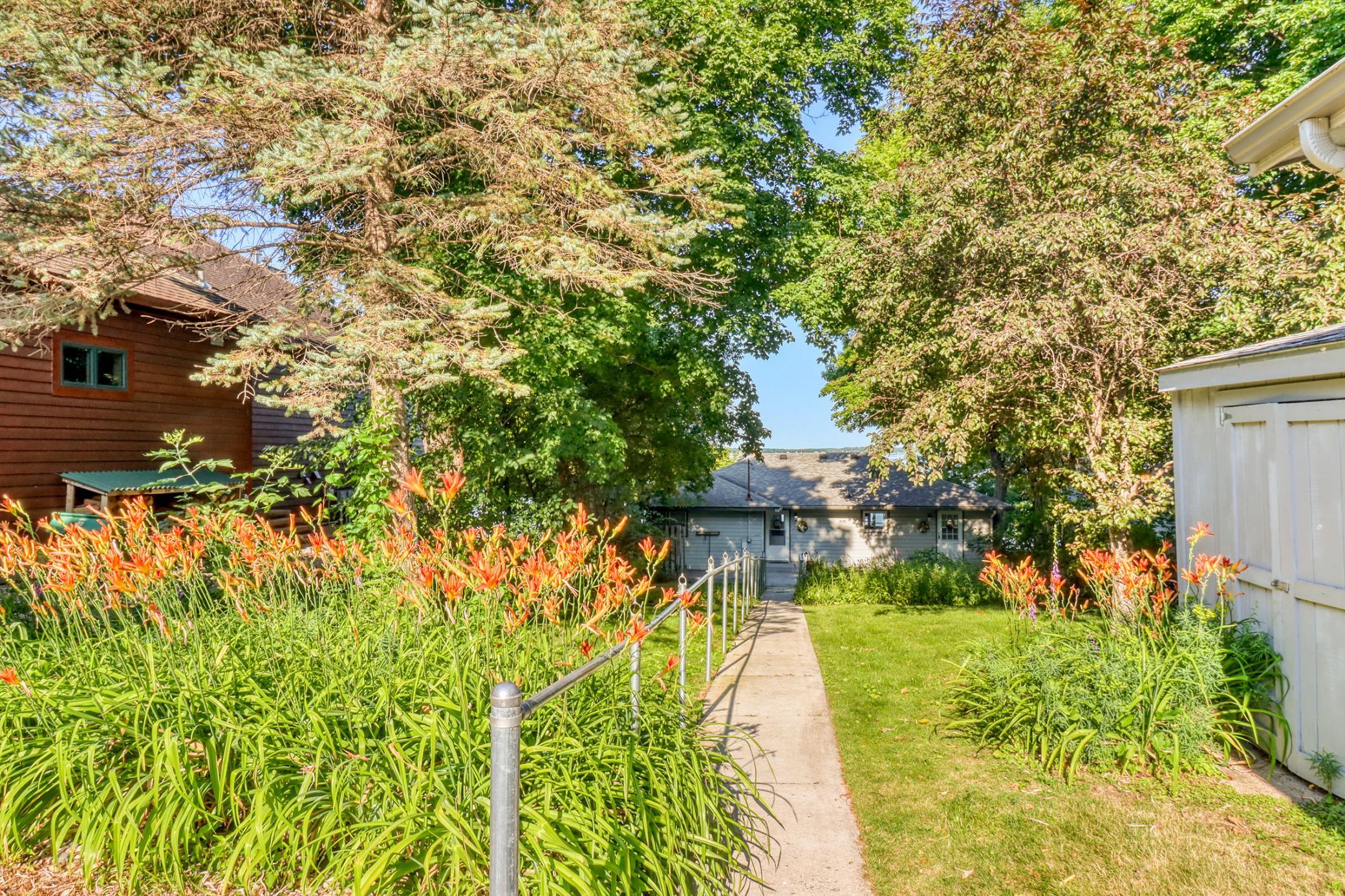 1360 E Shore Drive, Detroit Lakes MN 56501 - Photo 5 of 48