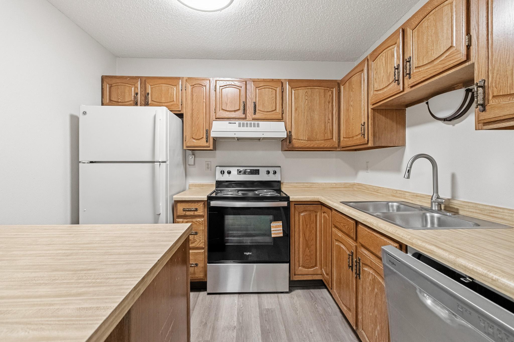 3211 15th Avenue S, Unit D, Fargo ND 58103 - Photo 7 of 15