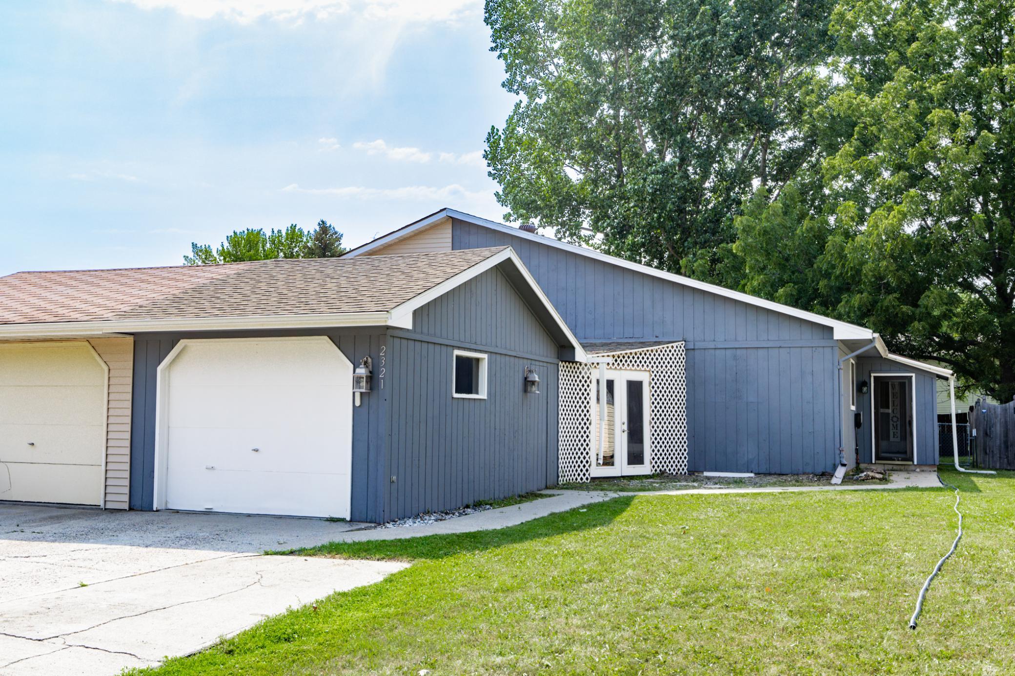 2321 Country Club Parkway, Moorhead MN 56560 - Photo 2 of 56