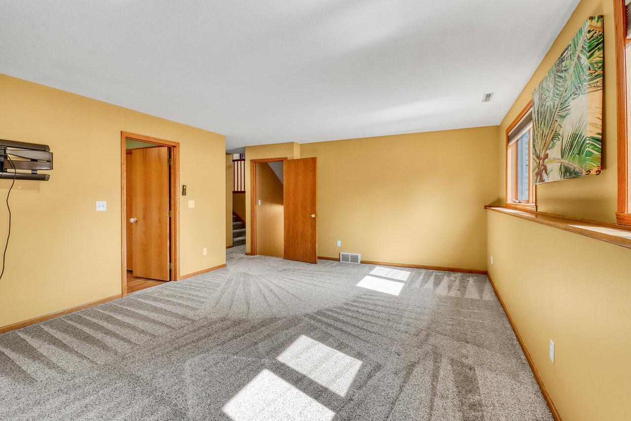 3902 6th Street S, Moorhead MN 56560 - Photo 32 of 60