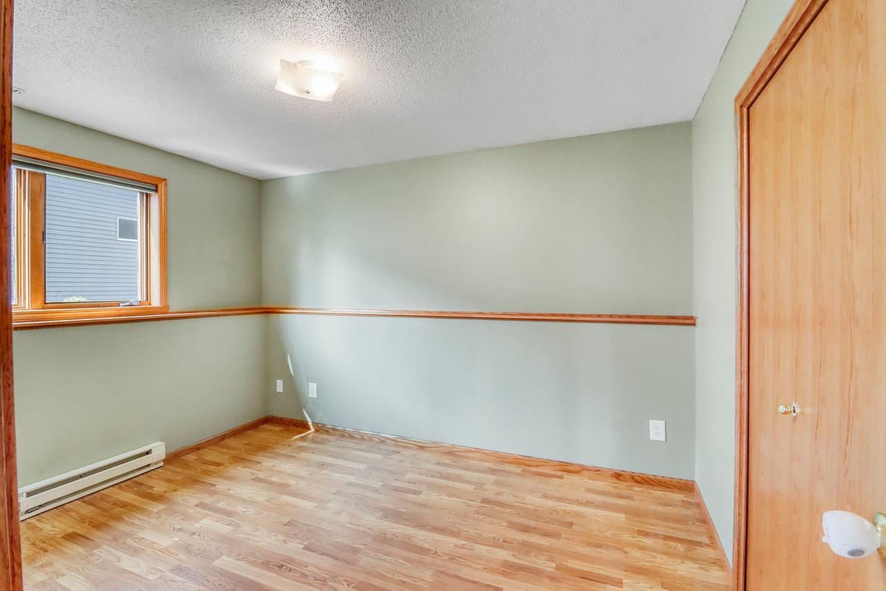 3902 6th Street S, Moorhead MN 56560 - Photo 34 of 60