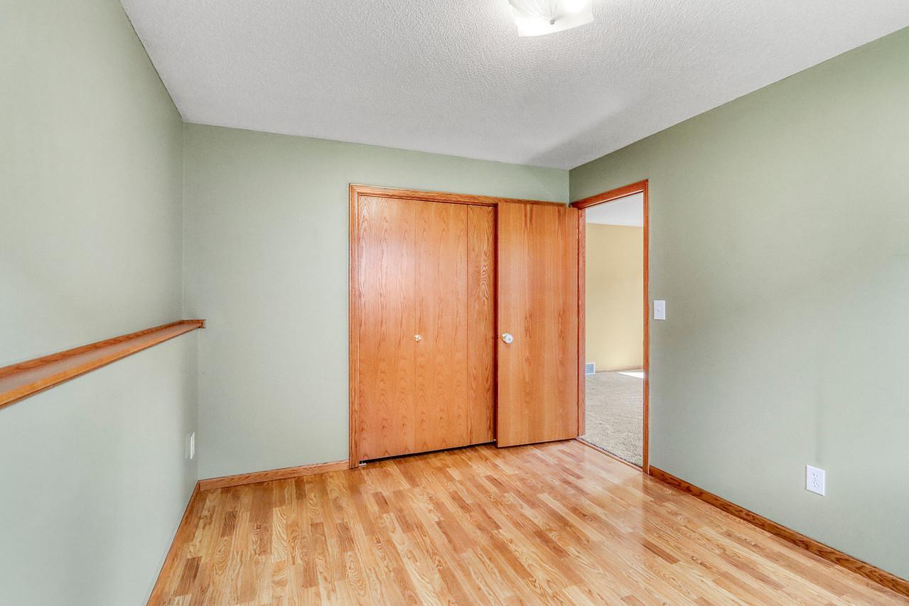 3902 6th Street S, Moorhead MN 56560 - Photo 35 of 60