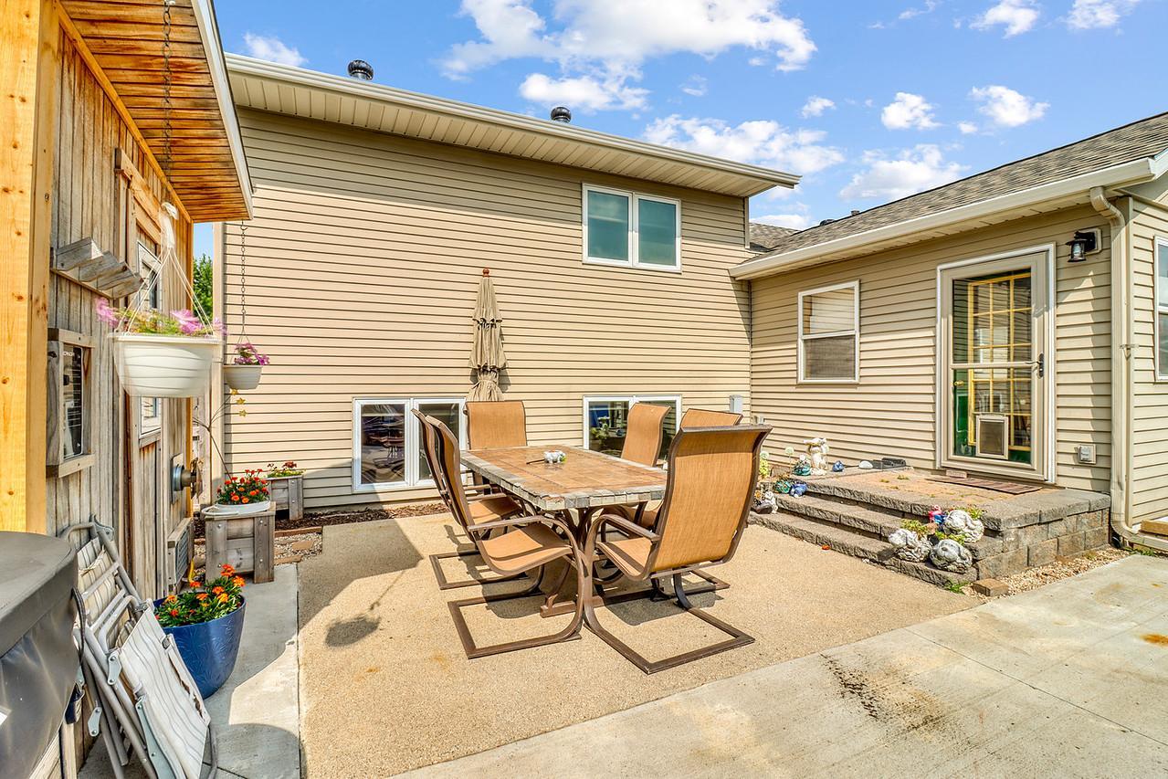 3902 6th Street S, Moorhead MN 56560 - Photo 52 of 60