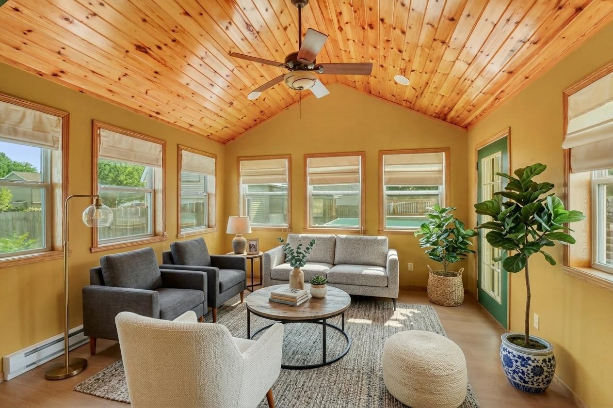 1993 single family home for sale at 3902 6th Street S in Moorhead, MN — 4 bed, 3 bath (photo 18 of 59)