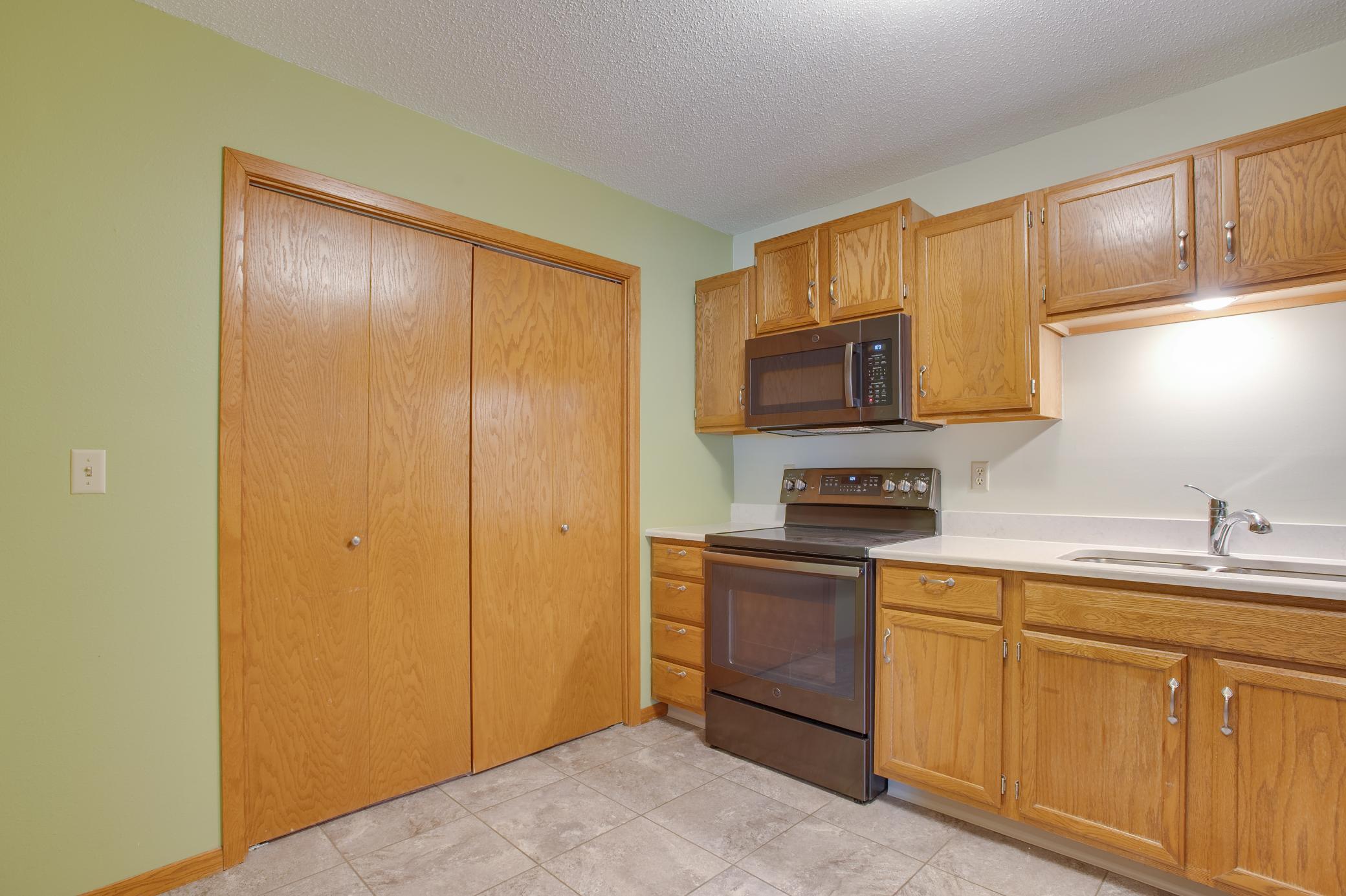 1530 35th Street S, Fargo ND 58103 - Photo 15 of 30