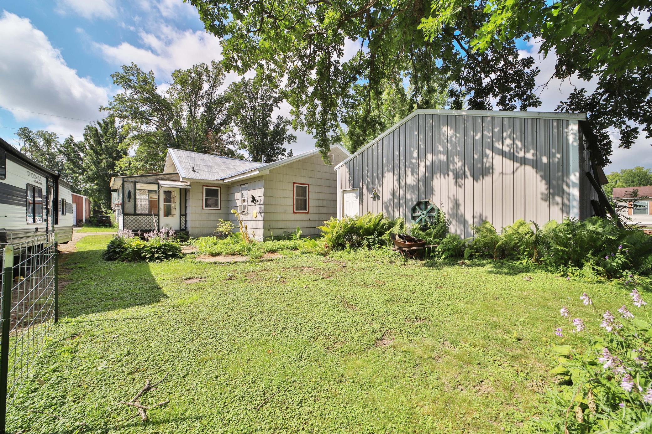 1960 single family home for sale at 400 N 4th Ave in Palisade, MN — 2 bed, 1 bath (photo 24 of 31)