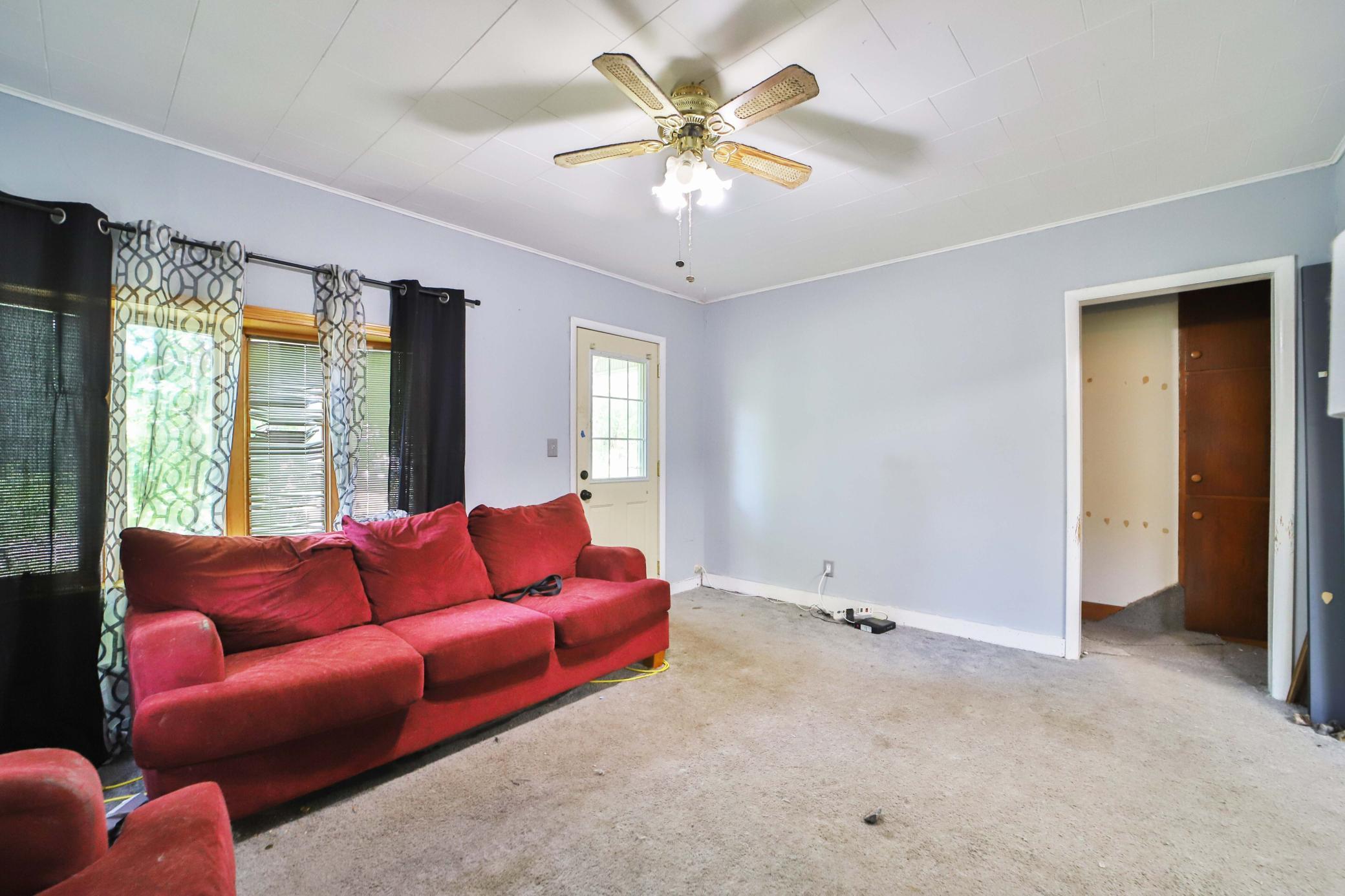 1960 single family home for sale at 400 N 4th Ave in Palisade, MN — 2 bed, 1 bath (photo 8 of 31)