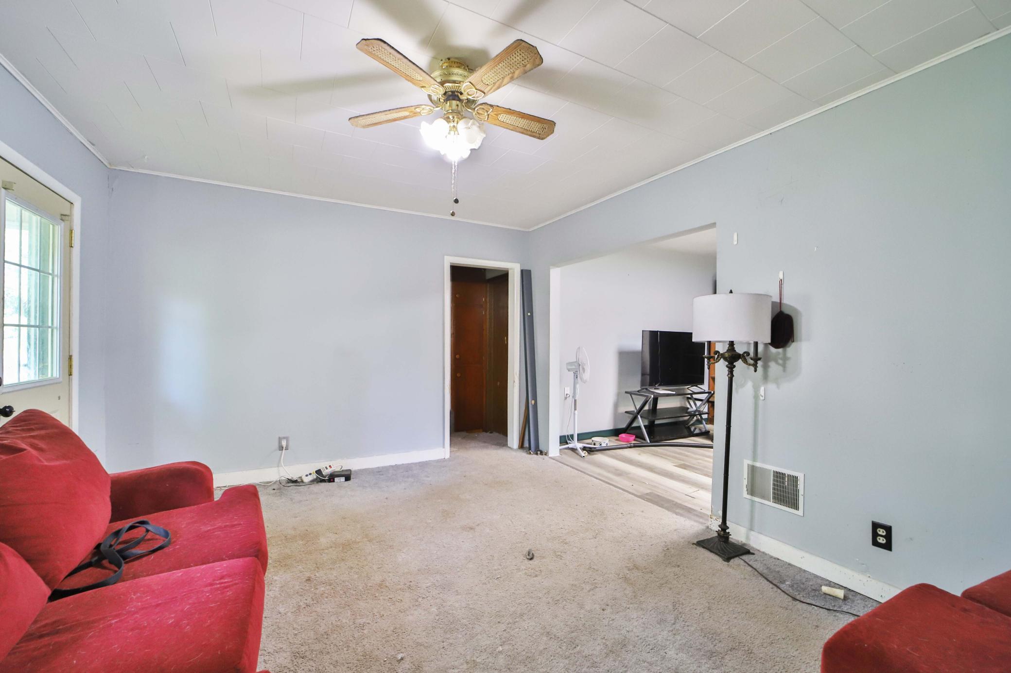1960 single family home for sale at 400 N 4th Ave in Palisade, MN — 2 bed, 1 bath (photo 9 of 31)