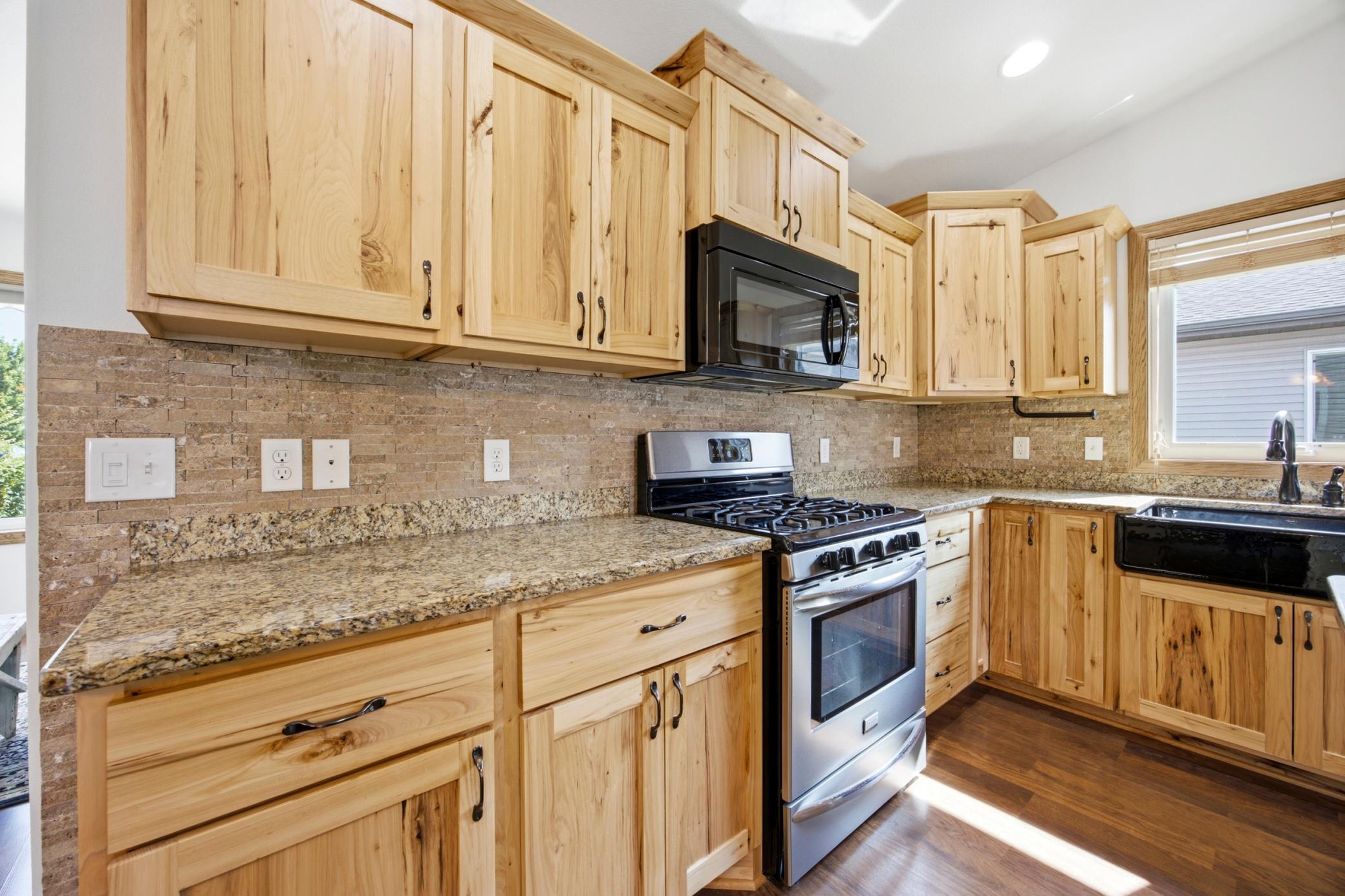 216 30th Avenue E, West Fargo ND 58078 - Photo 14 of 53