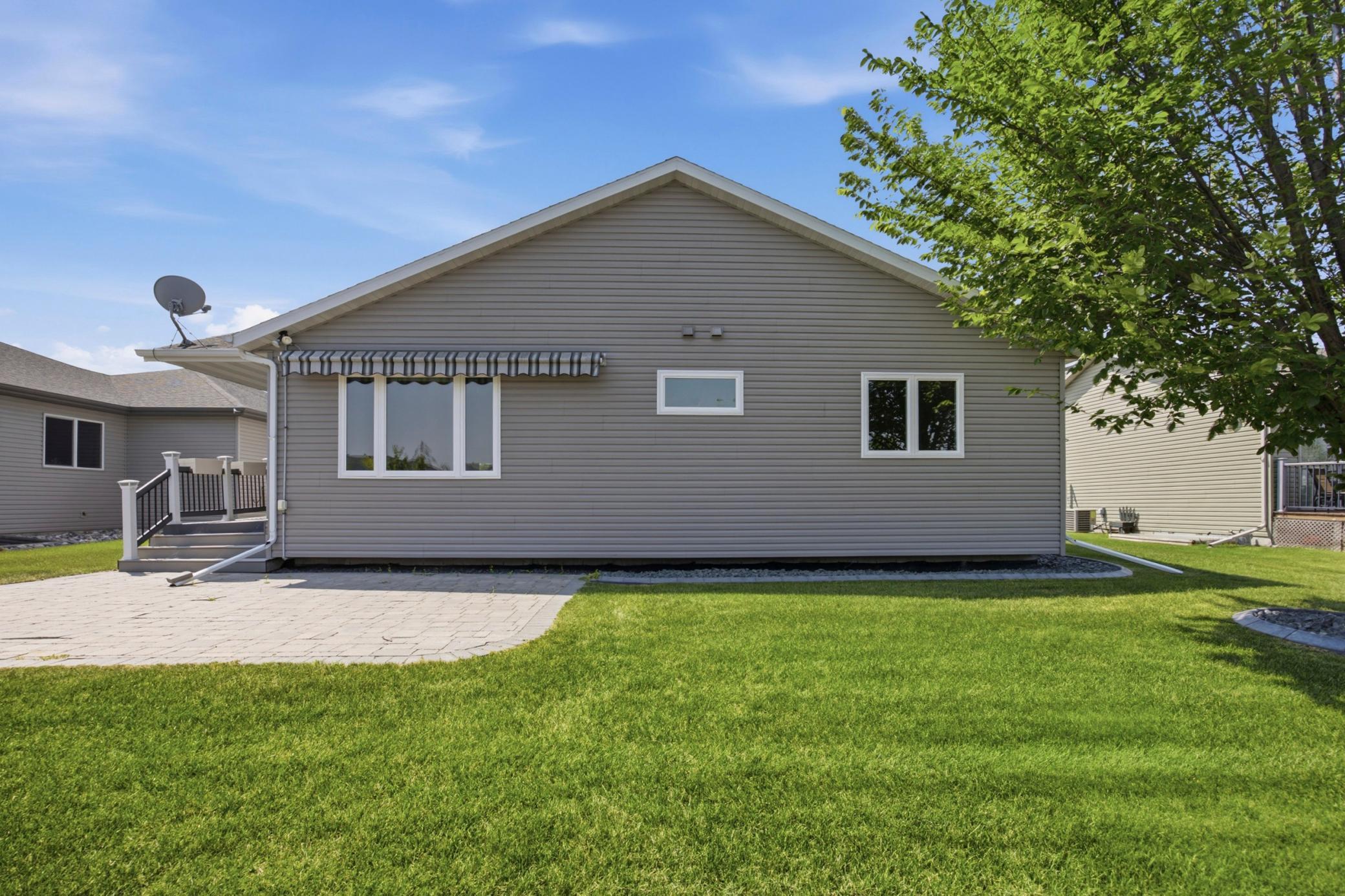 216 30th Avenue E, West Fargo ND 58078 - Photo 6 of 53