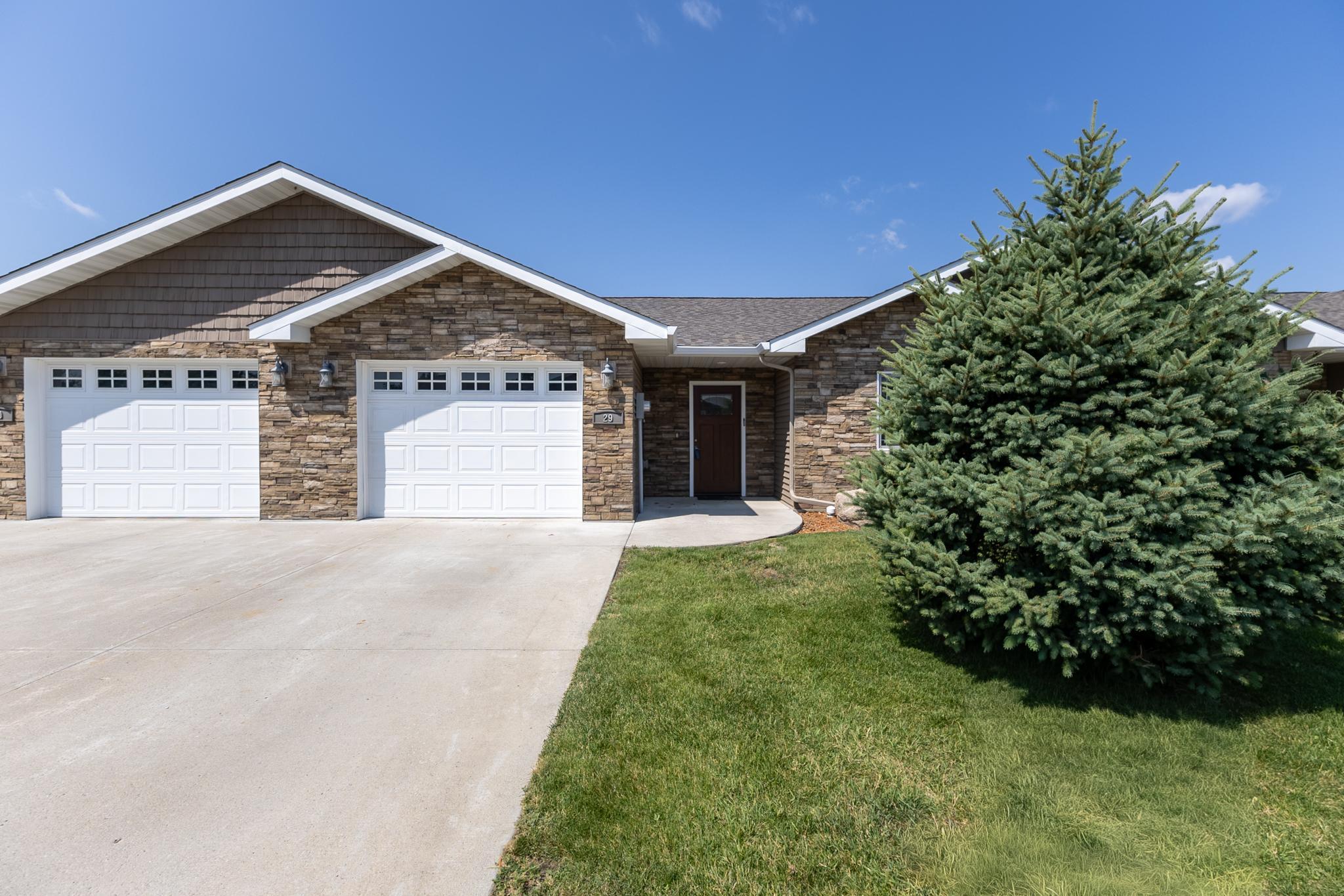 2016 townhouse for sale at 1615 30th Street NW, Unit 29 in Bemidji, MN — 2 bed, 2 bath (photo 34 of 39)