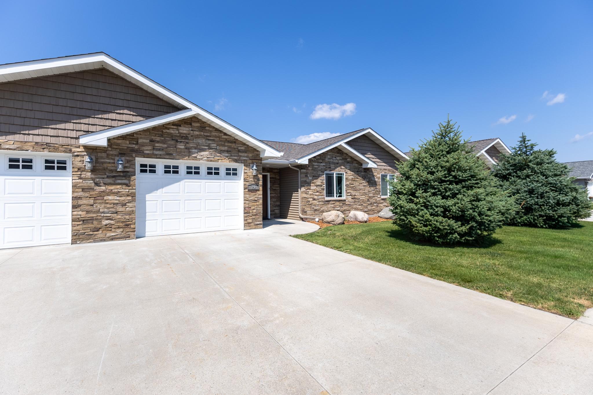 2016 townhouse for sale at 1615 30th Street NW, Unit 29 in Bemidji, MN — 2 bed, 2 bath (photo 35 of 39)