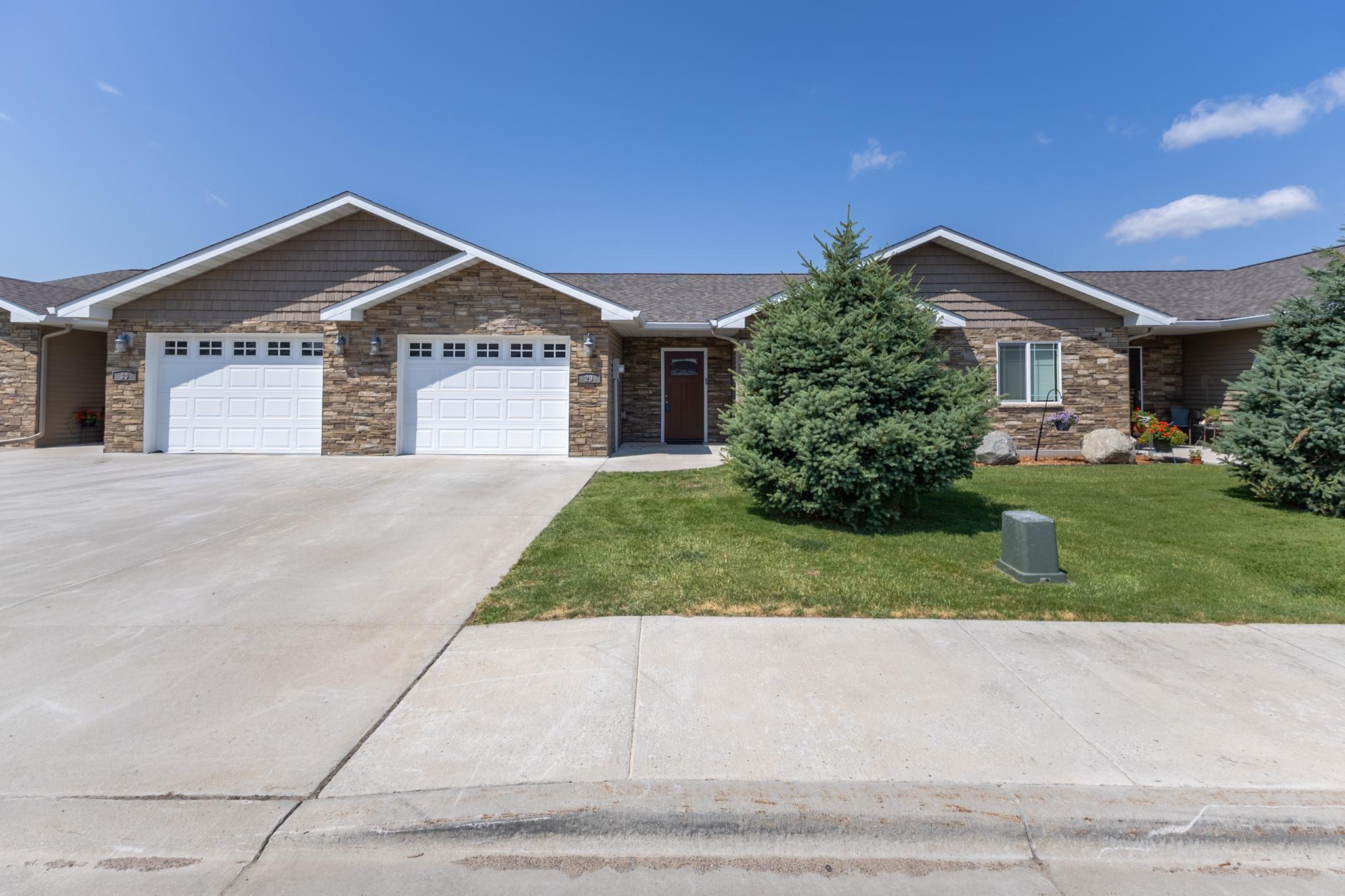 2016 townhouse for sale at 1615 30th Street NW, Unit 29 in Bemidji, MN — 2 bed, 2 bath (photo 36 of 39)