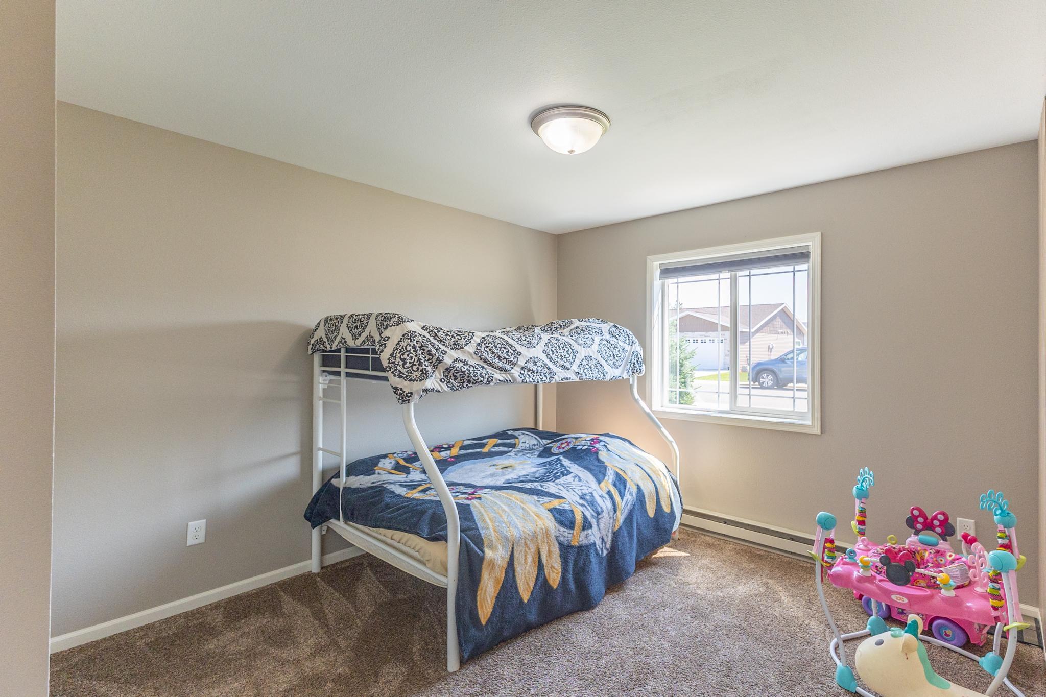 2016 townhouse for sale at 1615 30th Street NW, Unit 29 in Bemidji, MN — 2 bed, 2 bath (photo 7 of 39)