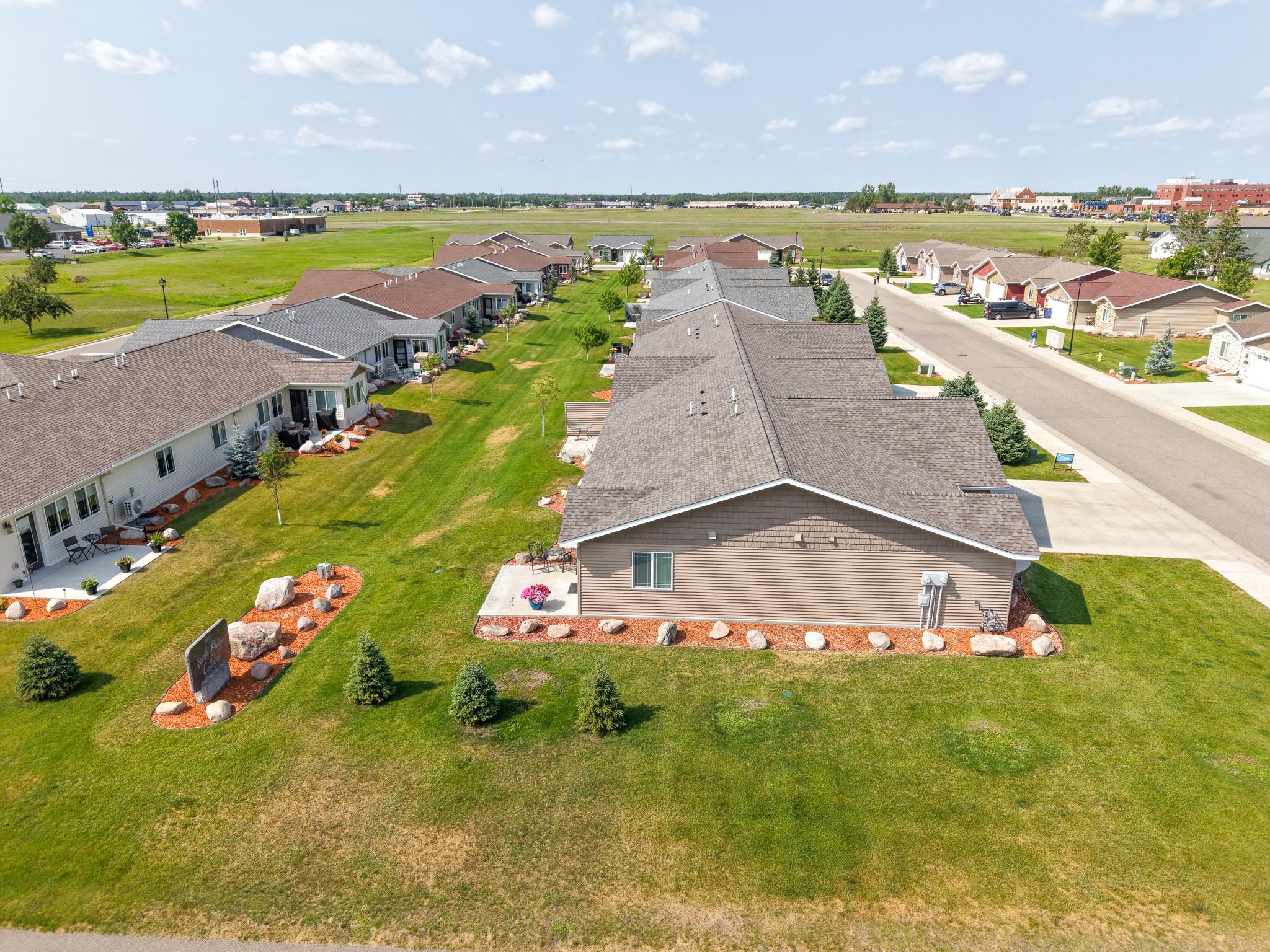 2016 townhouse for sale at 1615 30th Street NW, Unit 29 in Bemidji, MN — 2 bed, 2 bath (photo 47 of 47)