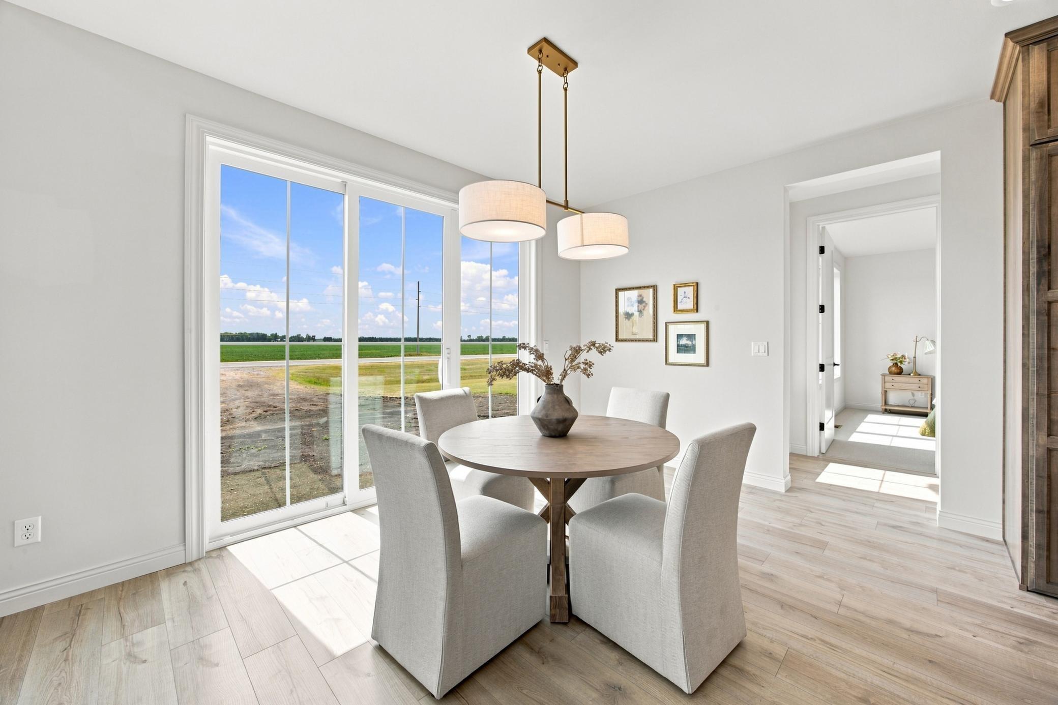 2027 single family home for sale at 8912 Meadowlark Parkway in Horace, ND — 6 bed, 4 bath (photo 11 of 28)