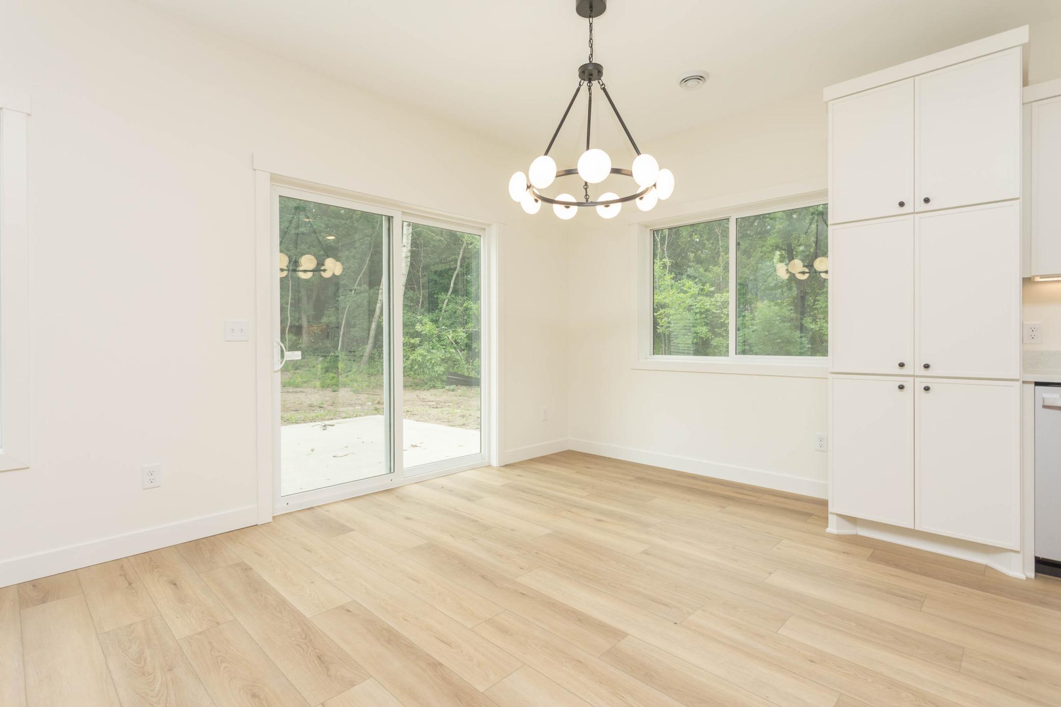 2025 single family home for sale at 1011 Nokomis Street in Alexandria, MN — 3 bed, 2 bath (photo 13 of 40)