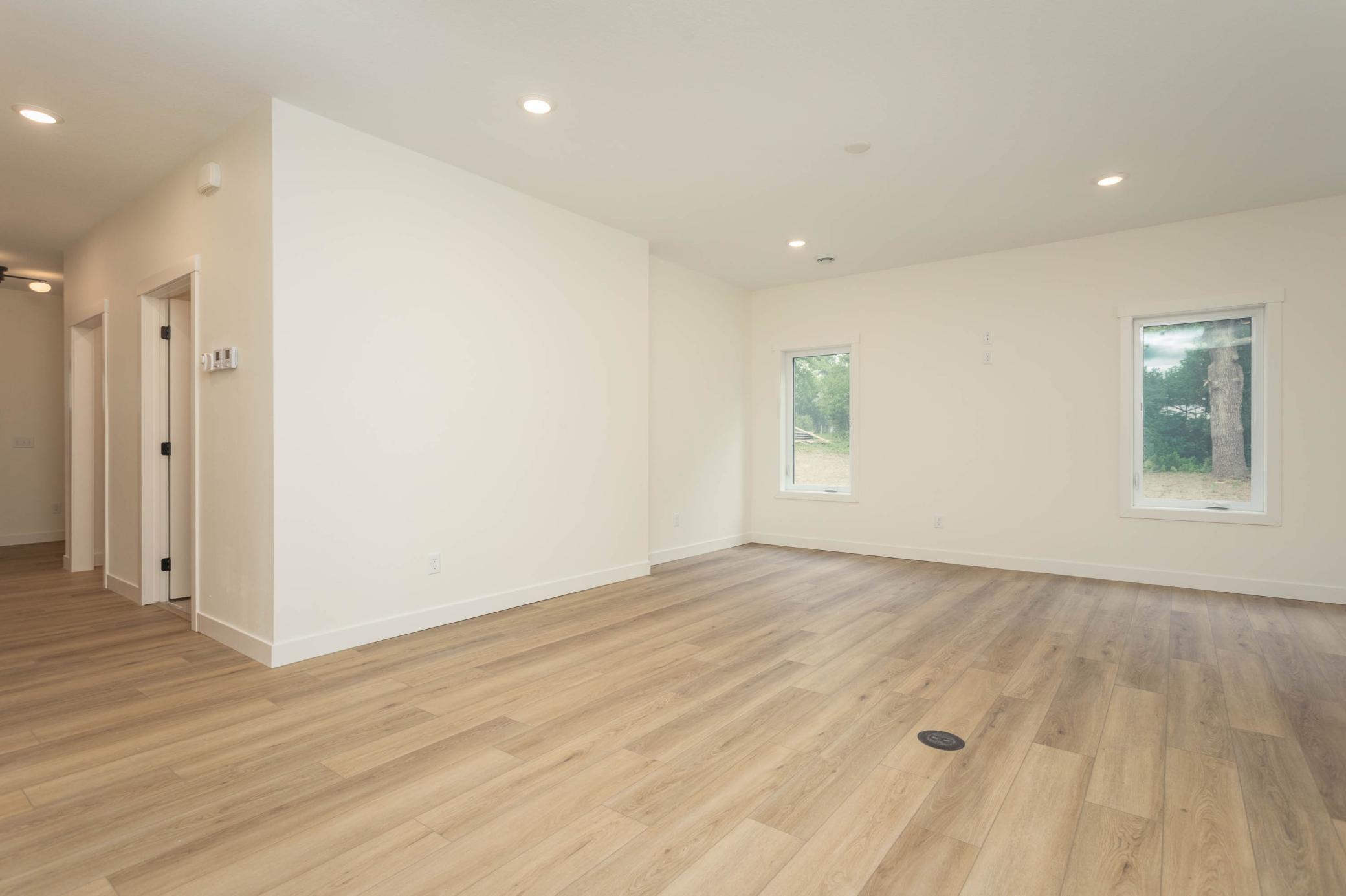 2025 single family home for sale at 1011 Nokomis Street in Alexandria, MN — 3 bed, 2 bath (photo 14 of 40)