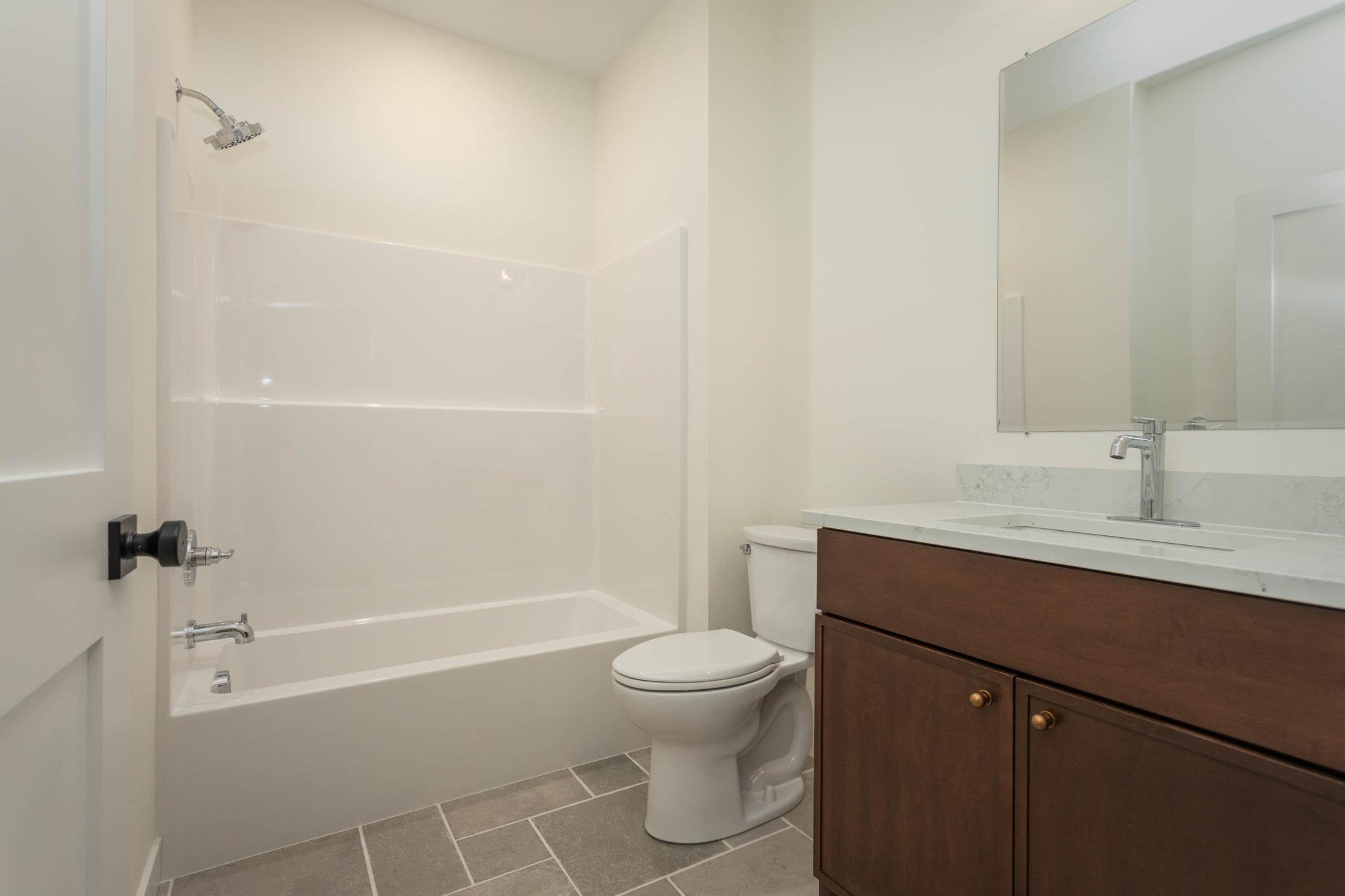 2025 single family home for sale at 1011 Nokomis Street in Alexandria, MN — 3 bed, 2 bath (photo 27 of 40)