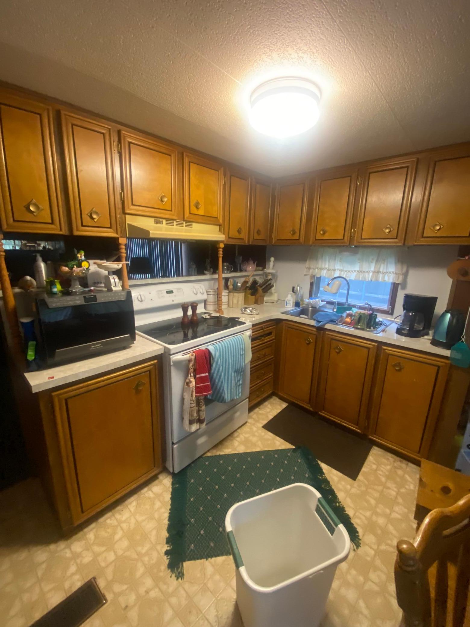 1973 single family home for sale at 2769 28th St NW, Unit 151 in Baudette, MN — 3 bed, 1 bath (photo 10 of 25)