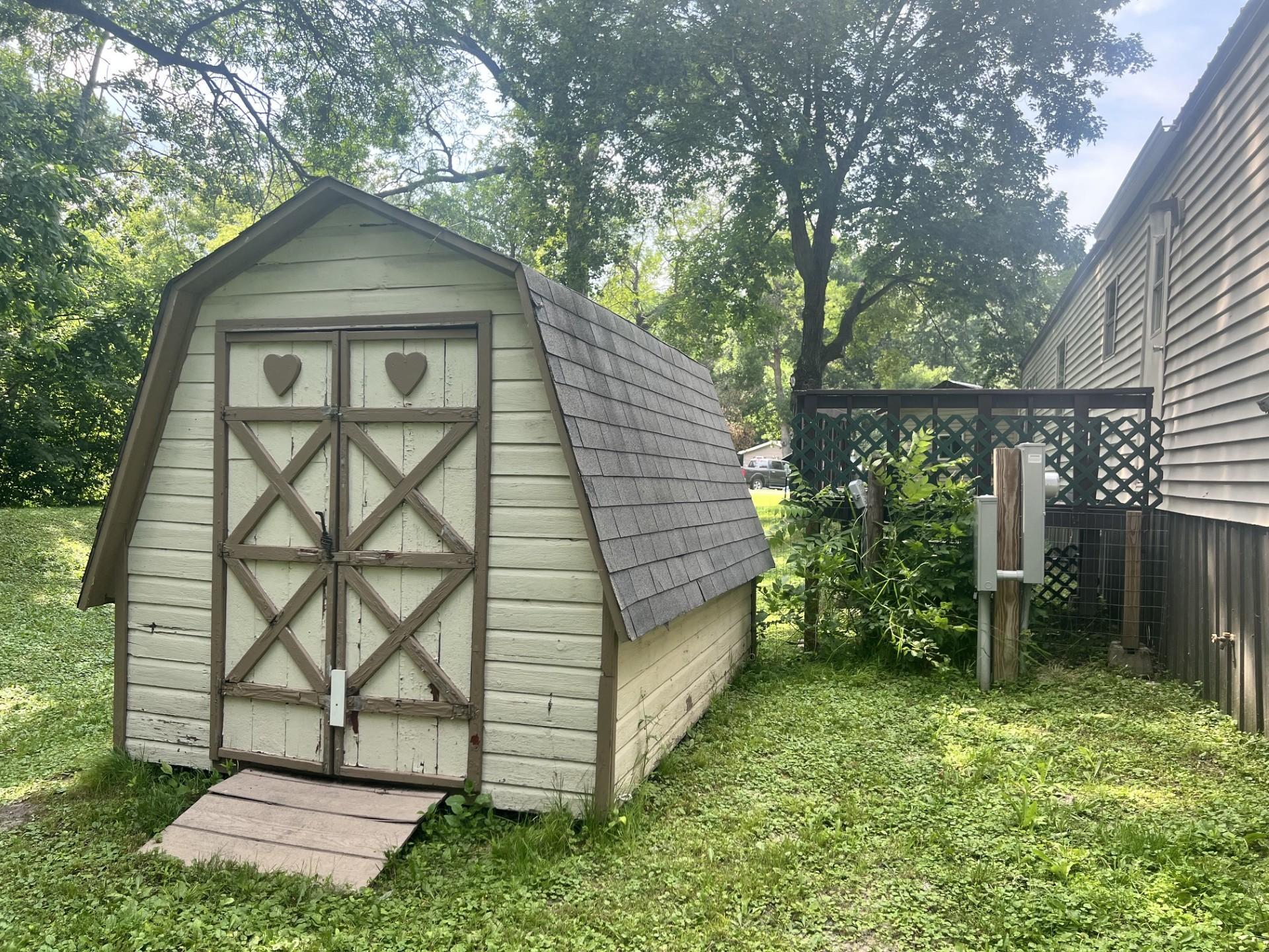 1980 single family home for sale at 3720 County Road 40 NW, Unit 28 in Garfield, MN — 2 bed, 1 bath (photo 6 of 16)