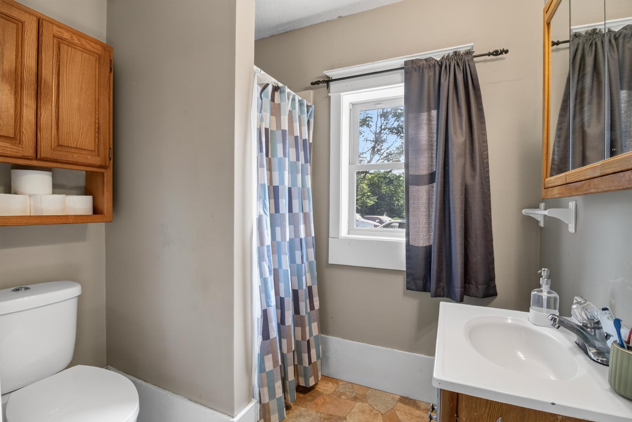 1919 single family home for sale at 3792 Fryksande NW in Evansville, MN — 3 bed, 2 bath (photo 12 of 31)