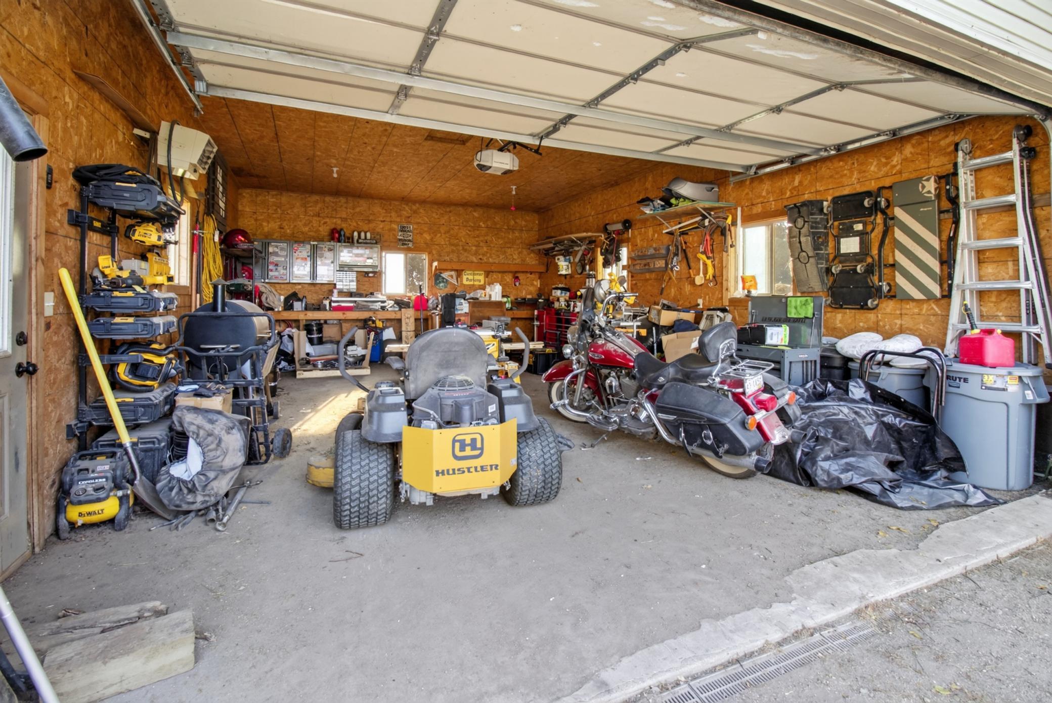 1919 single family home for sale at 3792 Fryksande NW in Evansville, MN — 3 bed, 2 bath (photo 23 of 31)
