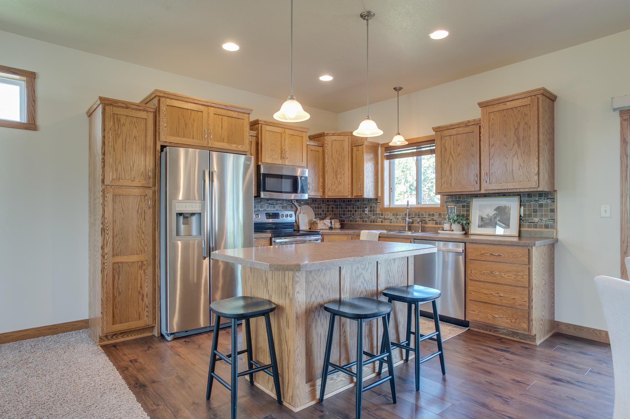 1254 39th Avenue S, Moorhead MN 56560 - Photo 11 of 46