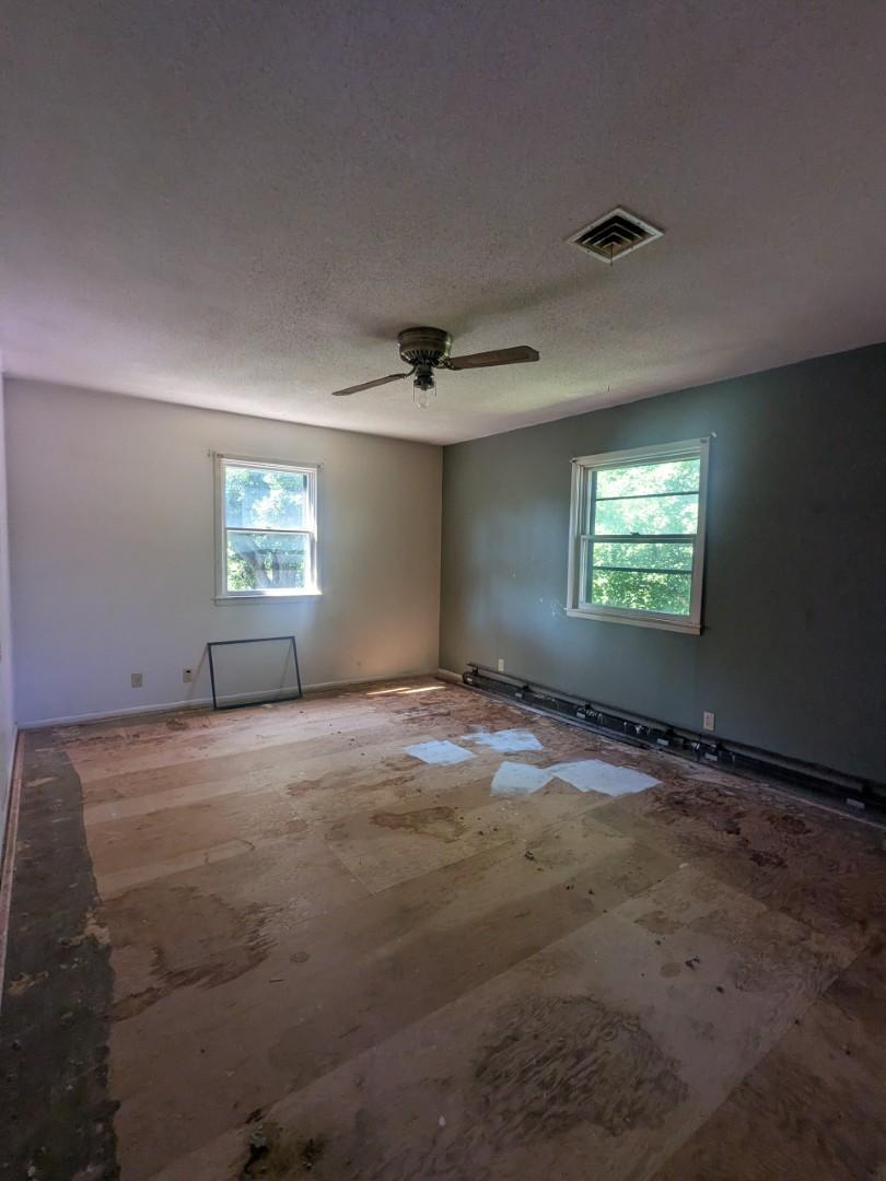 1952 single family home for sale at 128 Knut Street in Alexandria, MN — 5 bed, 2 bath (photo 13 of 15)