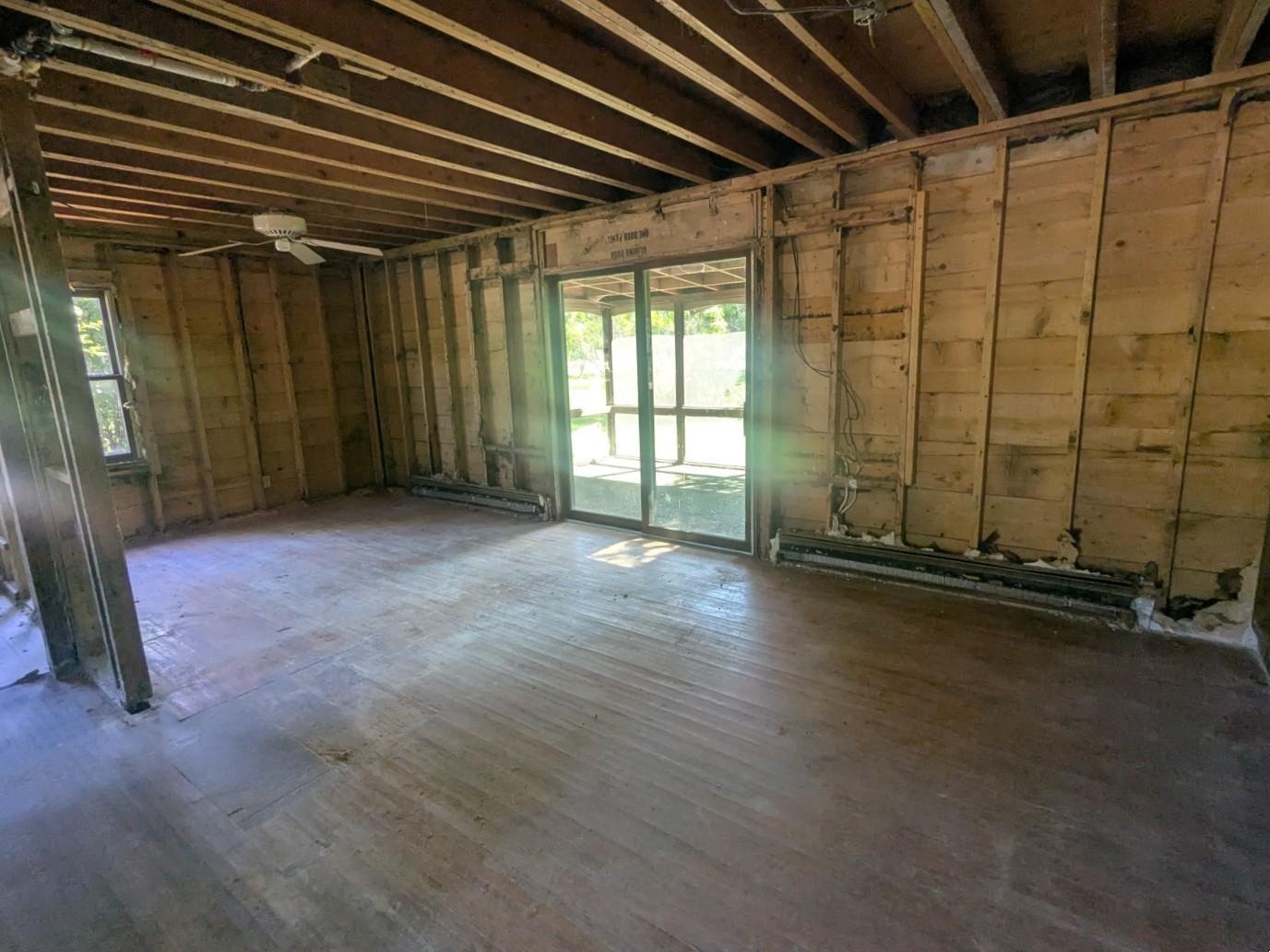 1952 single family home for sale at 128 Knut Street in Alexandria, MN — 5 bed, 2 bath (photo 7 of 15)
