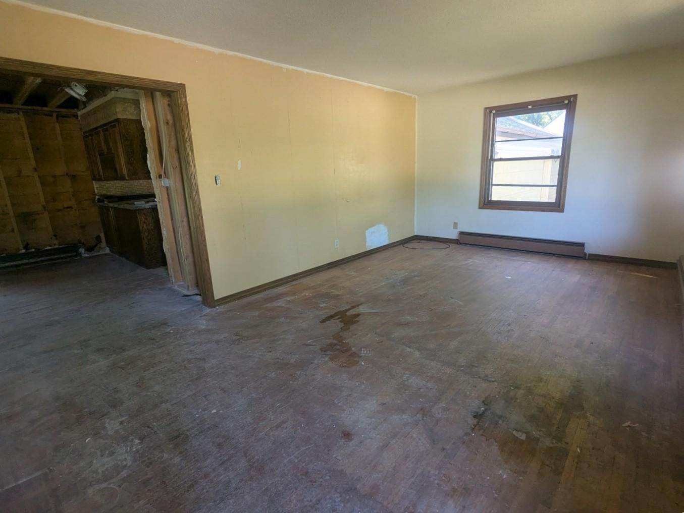 1952 single family home for sale at 128 Knut Street in Alexandria, MN — 5 bed, 2 bath (photo 10 of 15)