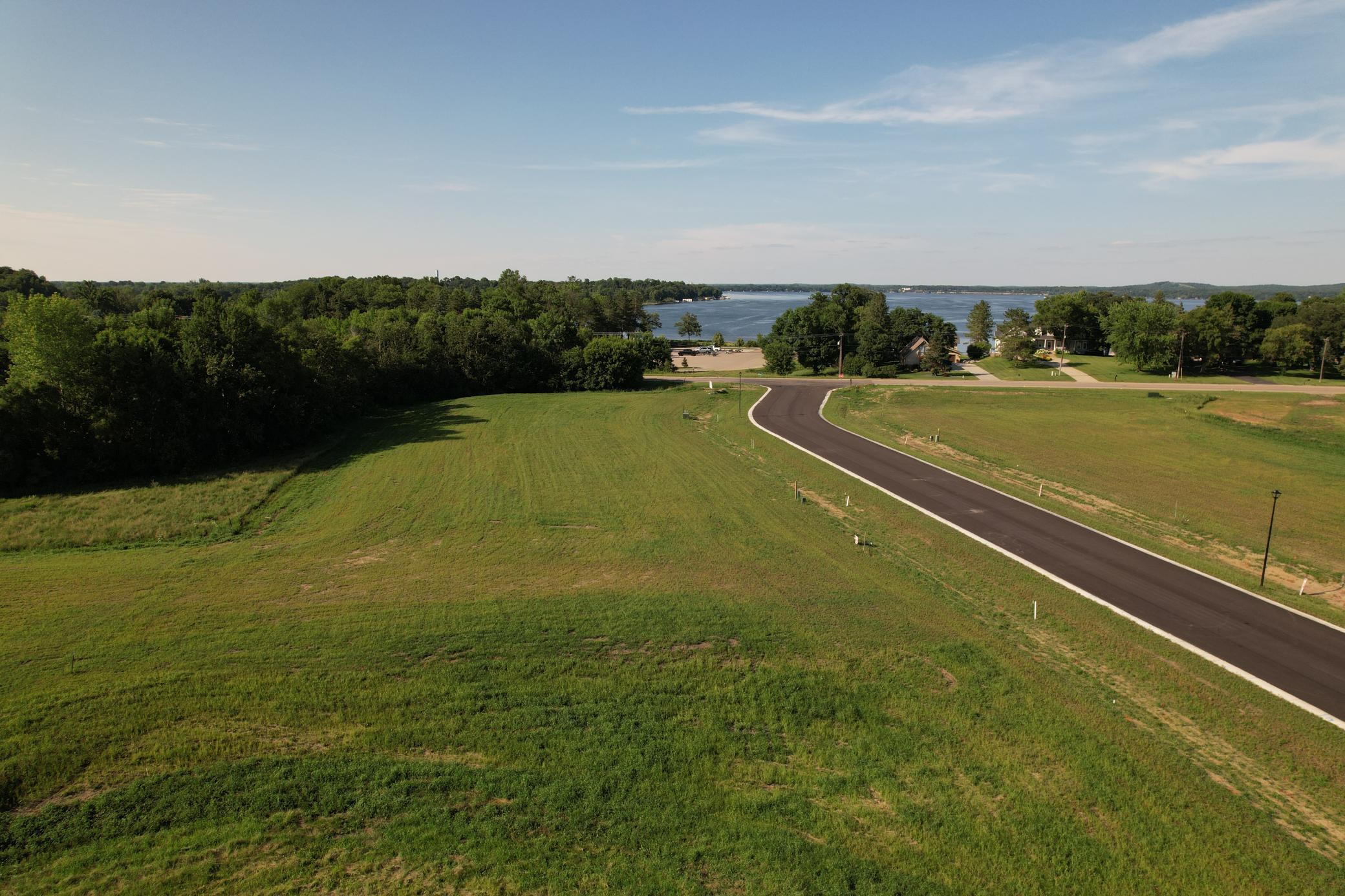 2010 South Ridge Road, Detroit Lakes MN 56501 - Photo 8 of 32