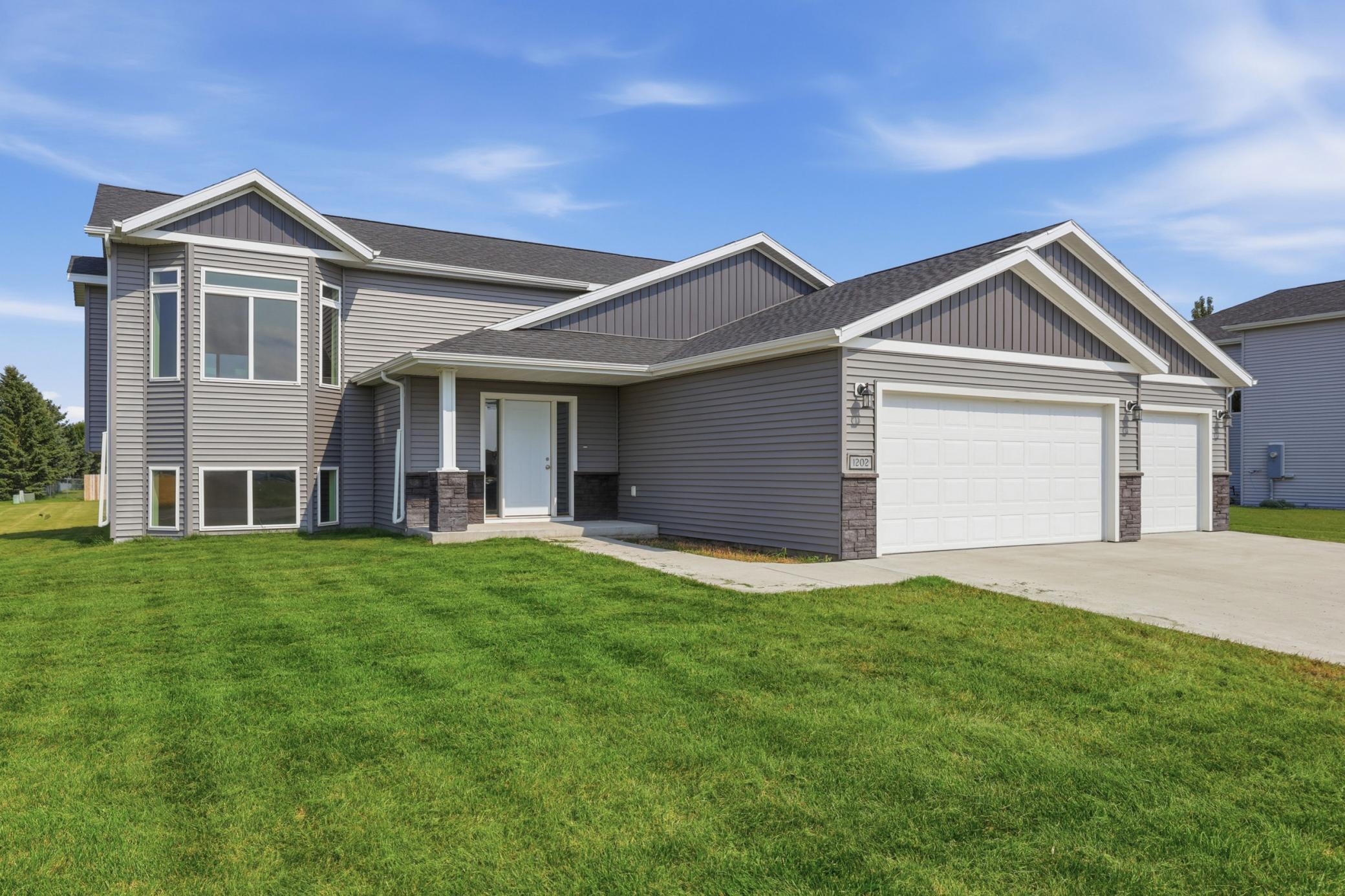 2021 single family home for sale at 1202 Southview Drive SW in Glyndon, MN — 4 bed, 3 bath