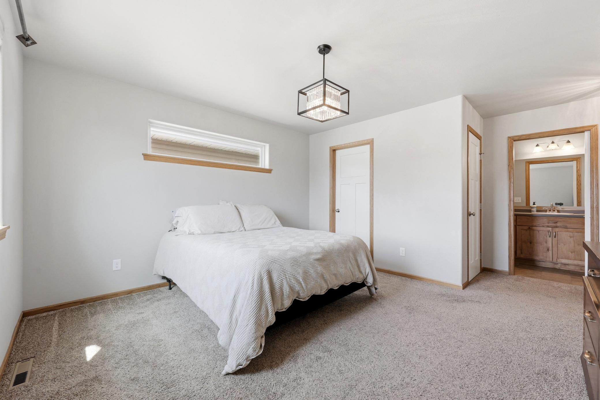 6093 59th Street S, Fargo ND 58104 - Photo 13 of 36